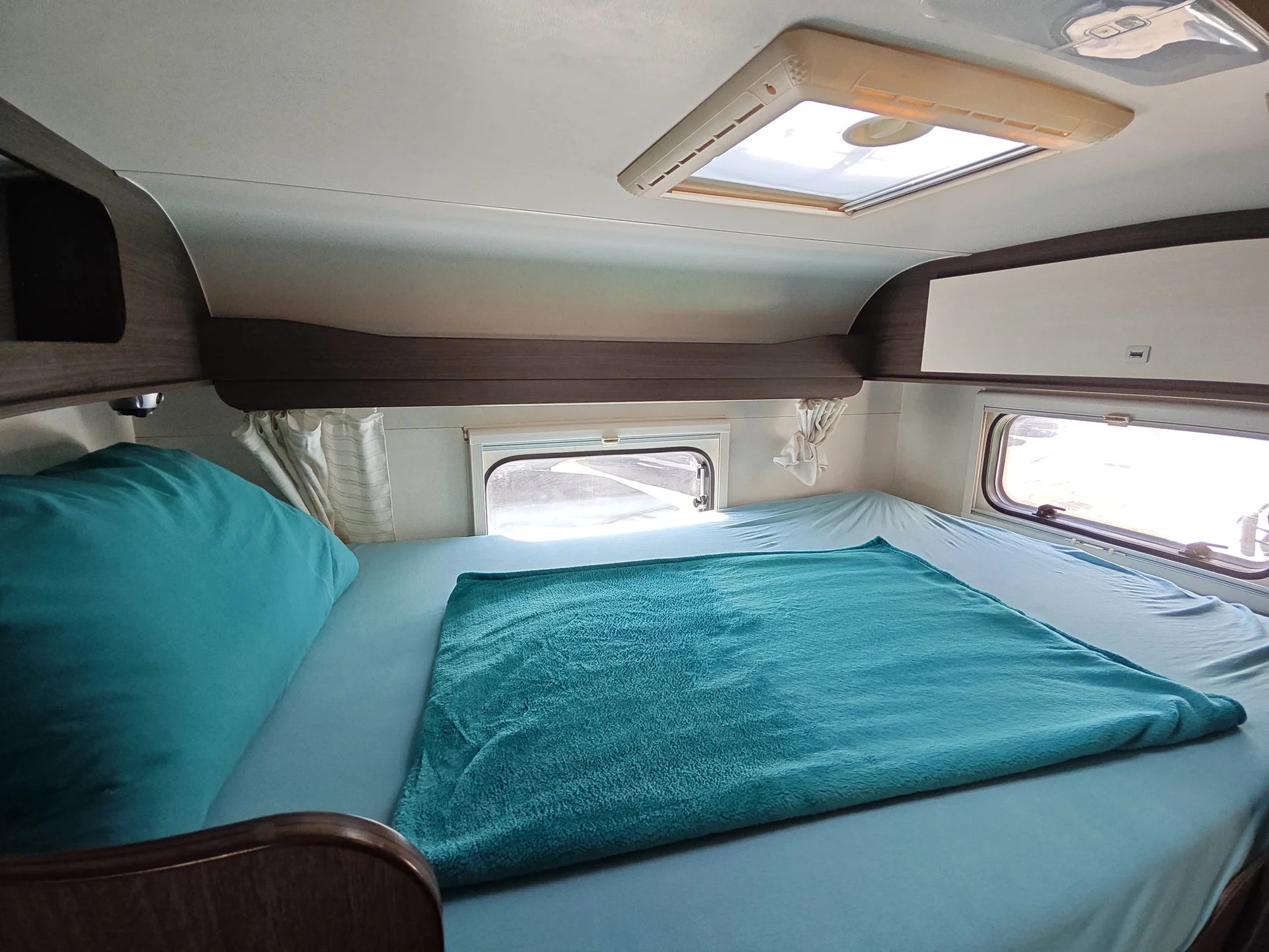 RIMOR ADR *** Traumhaftes Familien-Wohnmobil mit Top-Ausstattung ***-image-3