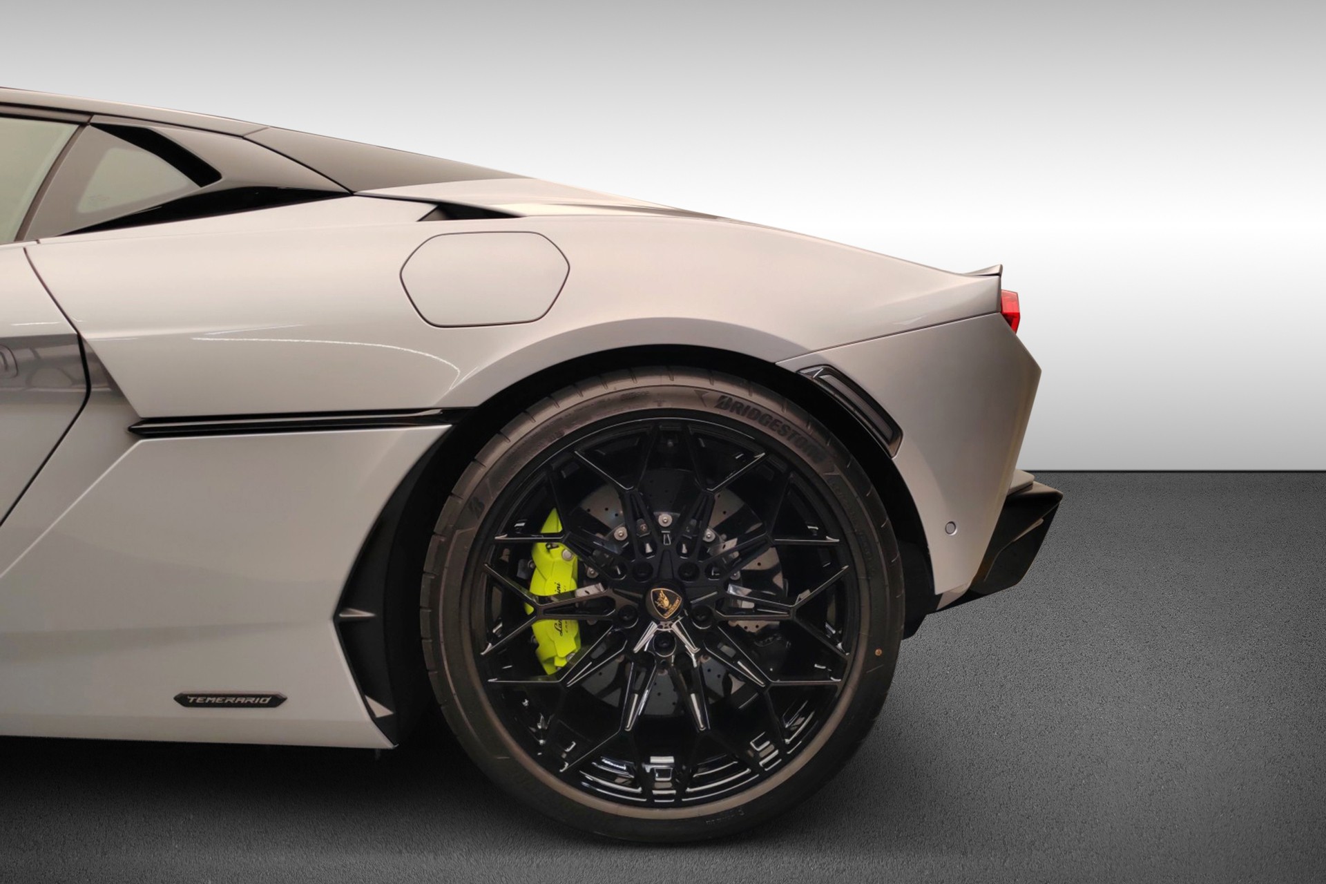LAMBORGHINI Temerario HPEV-image-9
