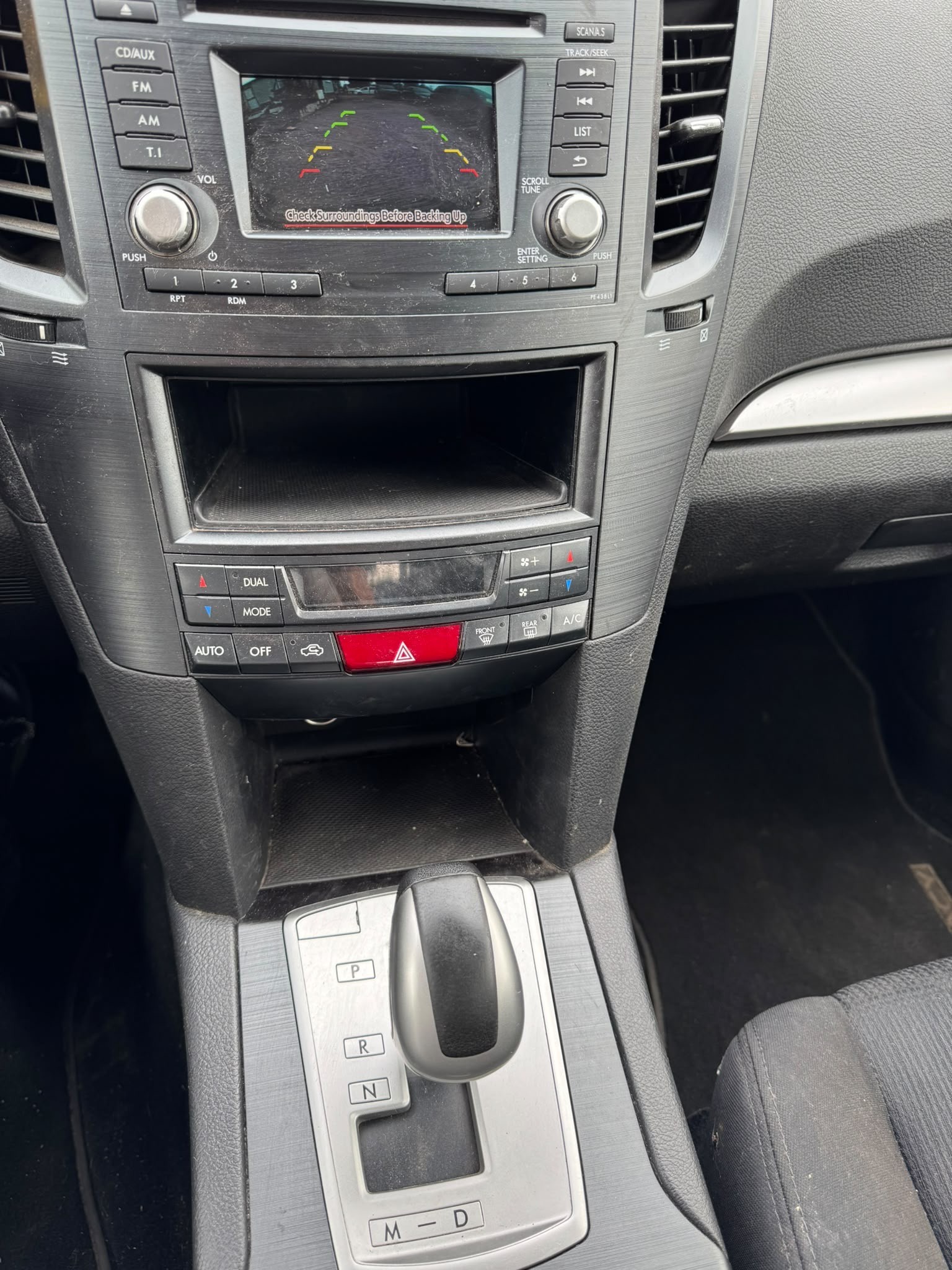 SUBARU Legacy 2.0i Advantage AWD Lineartronic-image-11