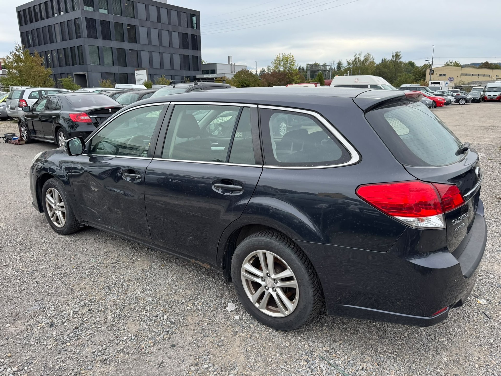 SUBARU Legacy 2.0i Advantage AWD Lineartronic-image-10