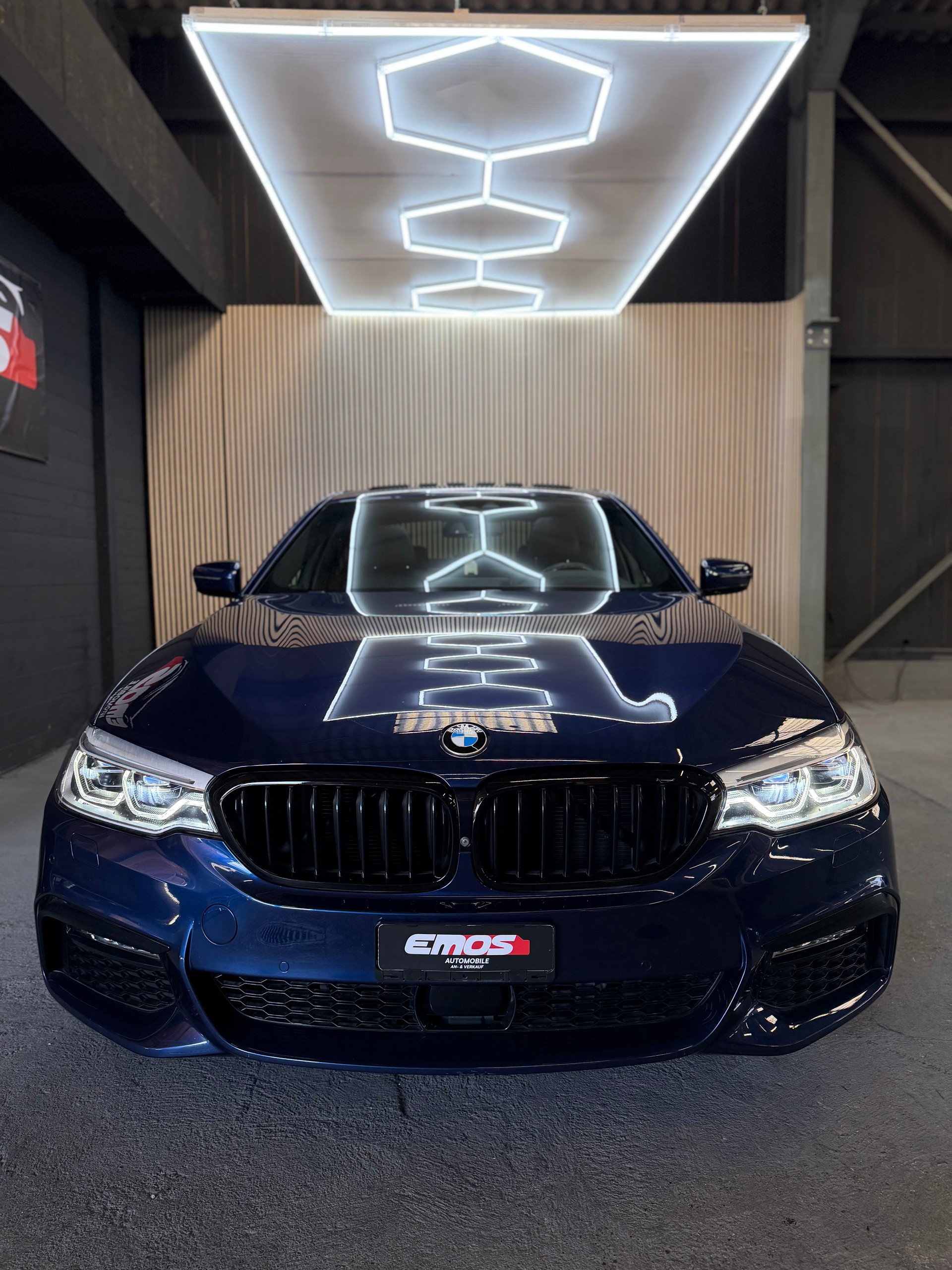 BMW 540d xDrive Steptronic ** M-Sport Edition **-image-1