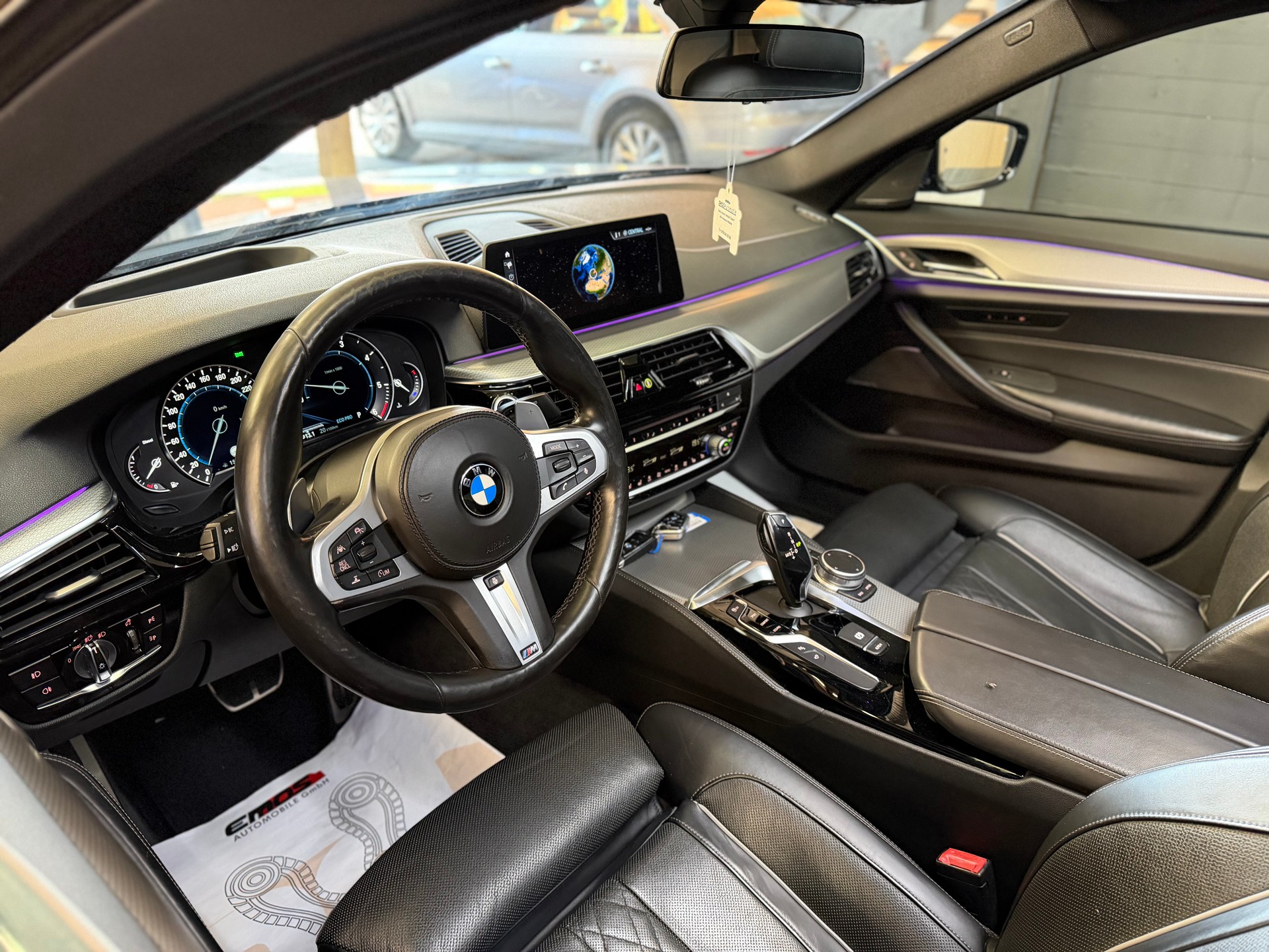 BMW 540d xDrive Steptronic ** M-Sport Edition **-image-9