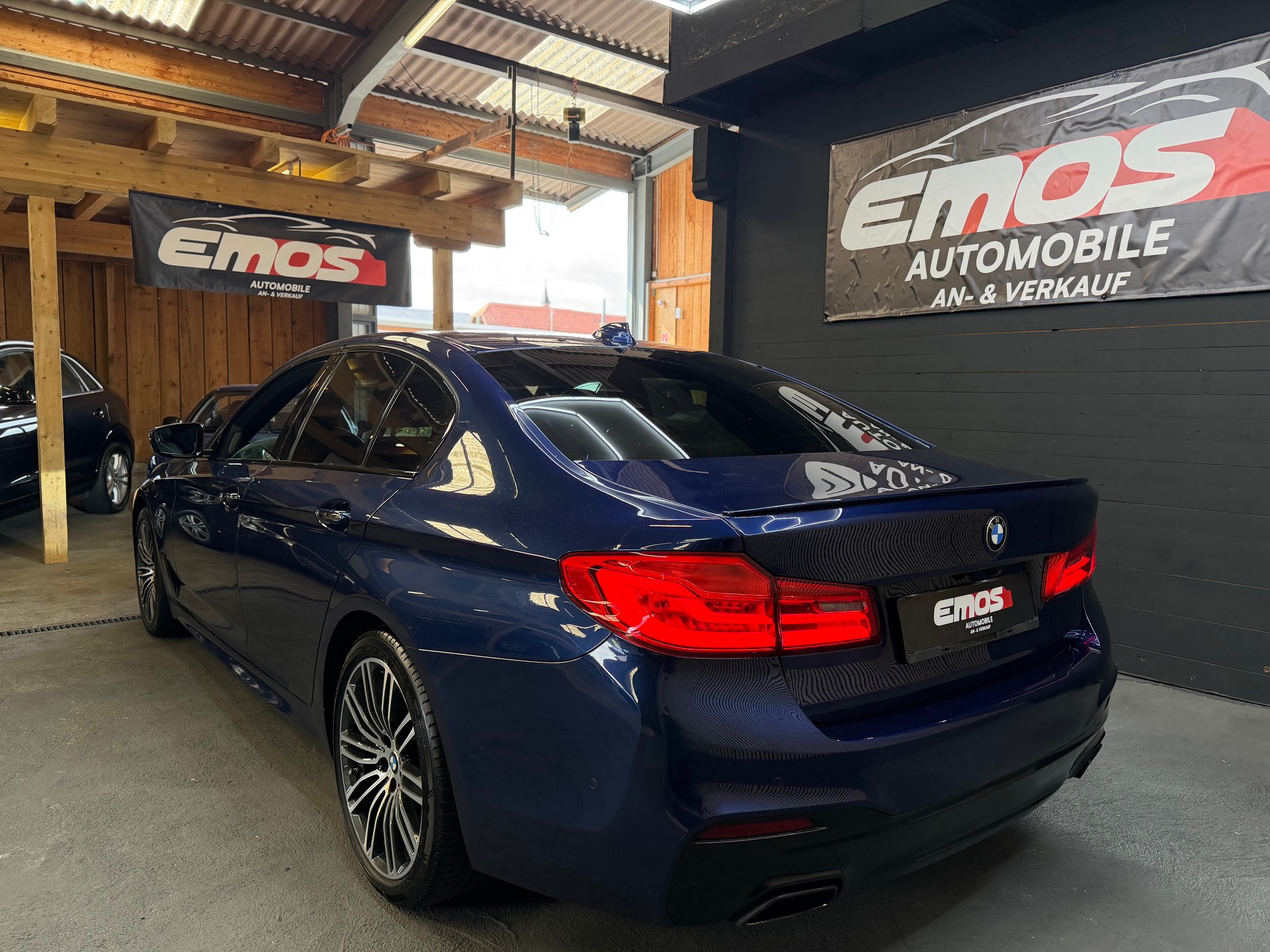 BMW 540d xDrive Steptronic ** M-Sport Edition **-image-4