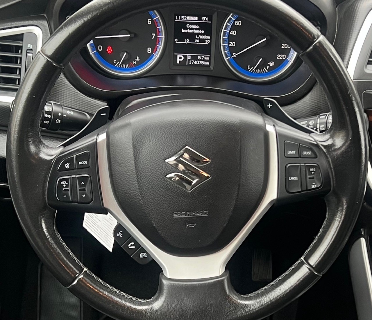 SUZUKI SX4 S-Cross 1.6 16V GL 4WD CVT7-image-12