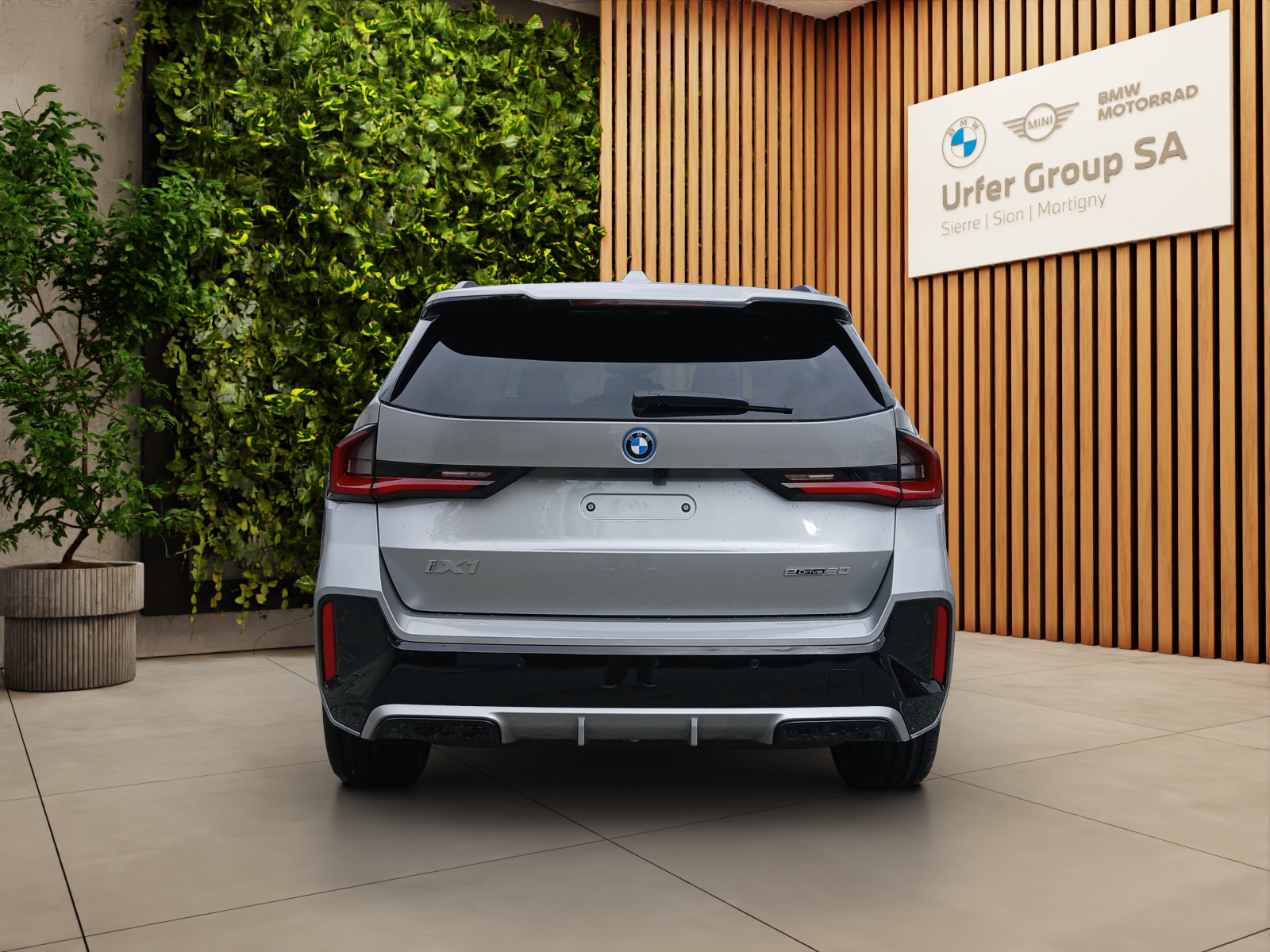 BMW iX1 eDrive 20 Edition M Sport-showroom-element-3