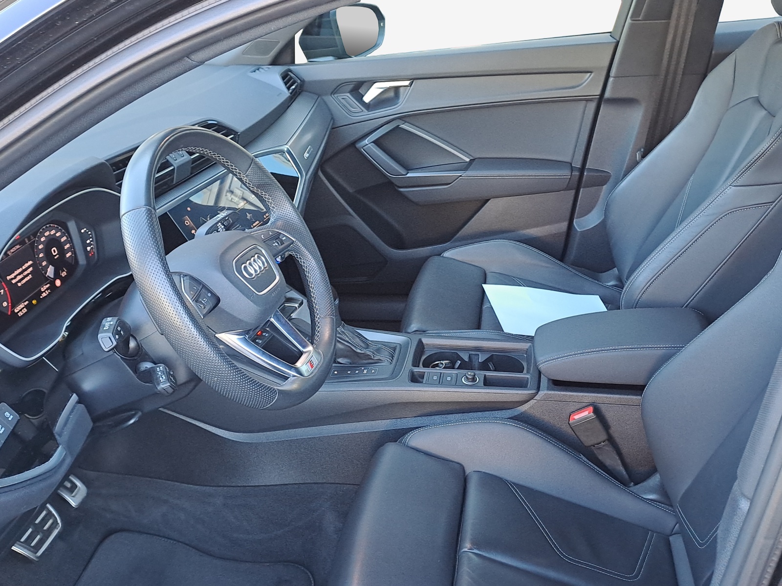 AUDI Q3 Sportback 35 TFSI S line Attraction S-tronic-image-7