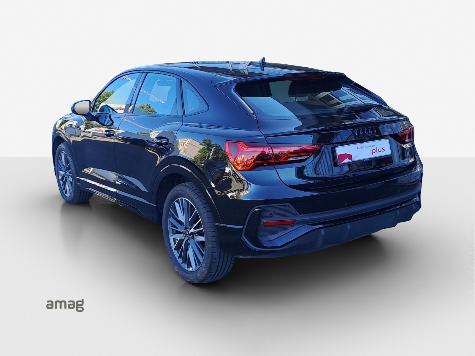AUDI Q3 Sportback 35 TFSI S line Attraction S-tronic-image-2