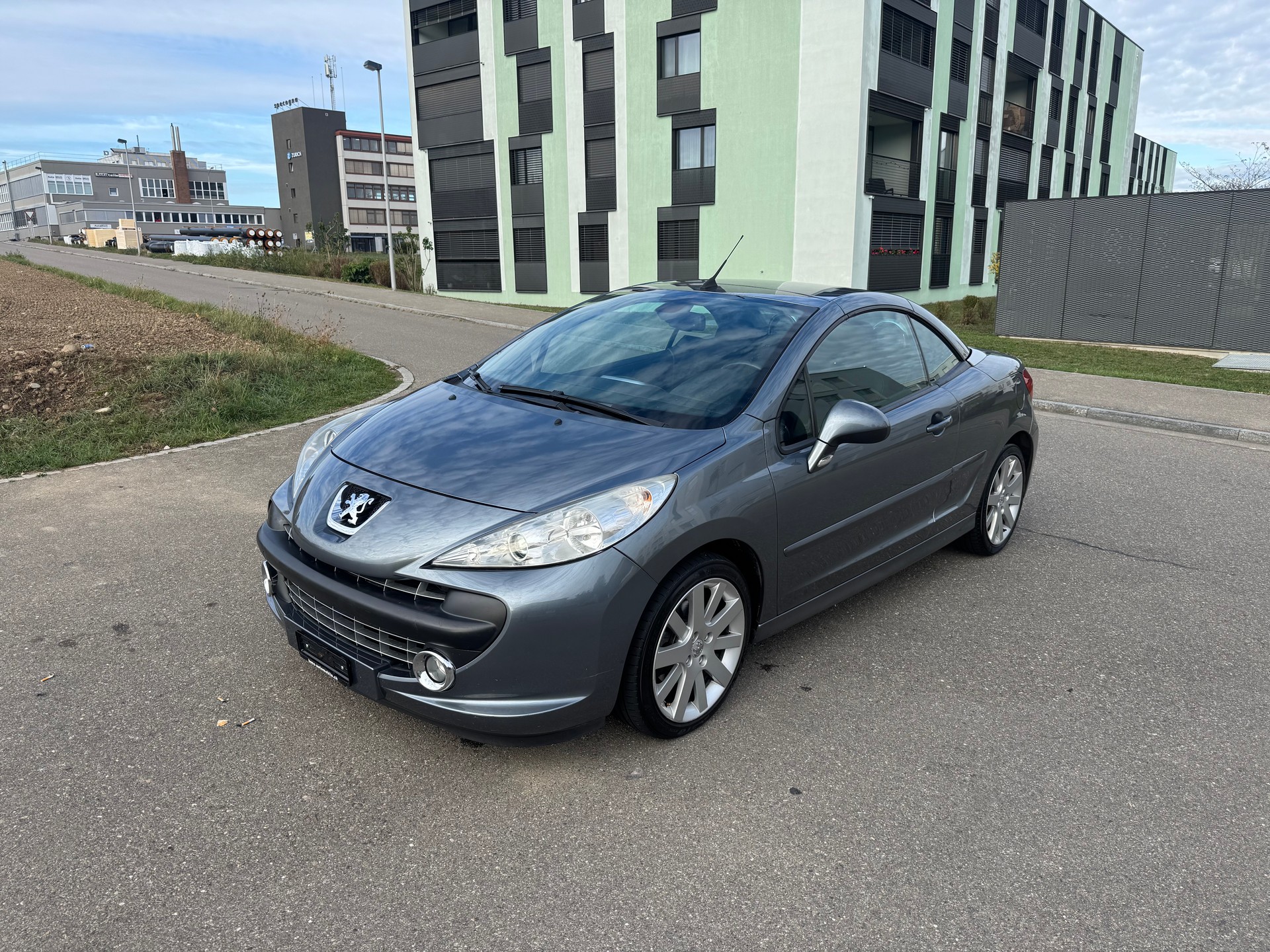 PEUGEOT 207 CC 1.6 16V Platinium Edition-image-0