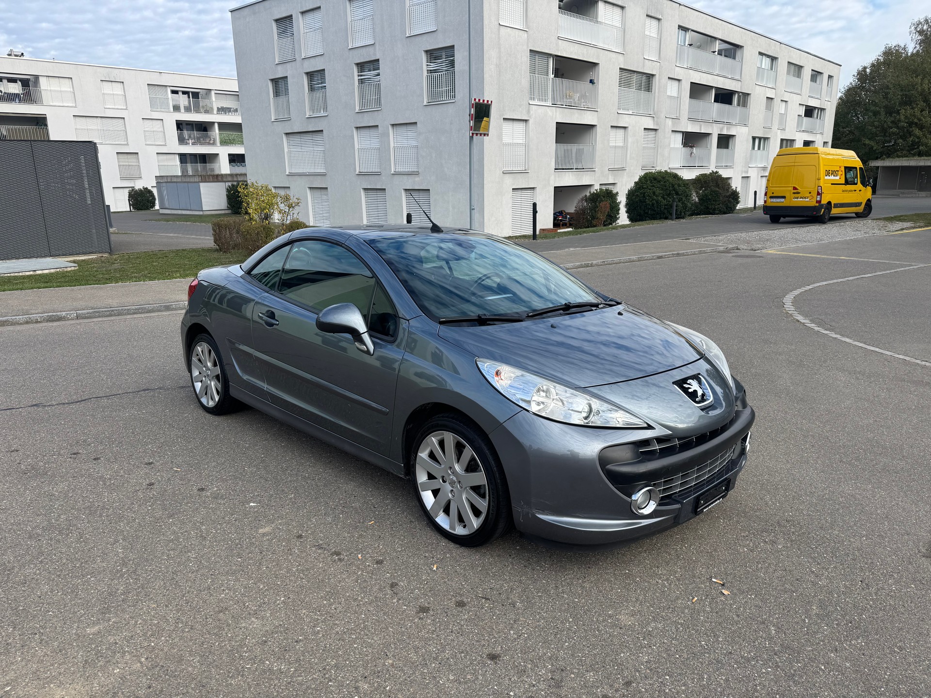 PEUGEOT 207 CC 1.6 16V Platinium Edition-image-1