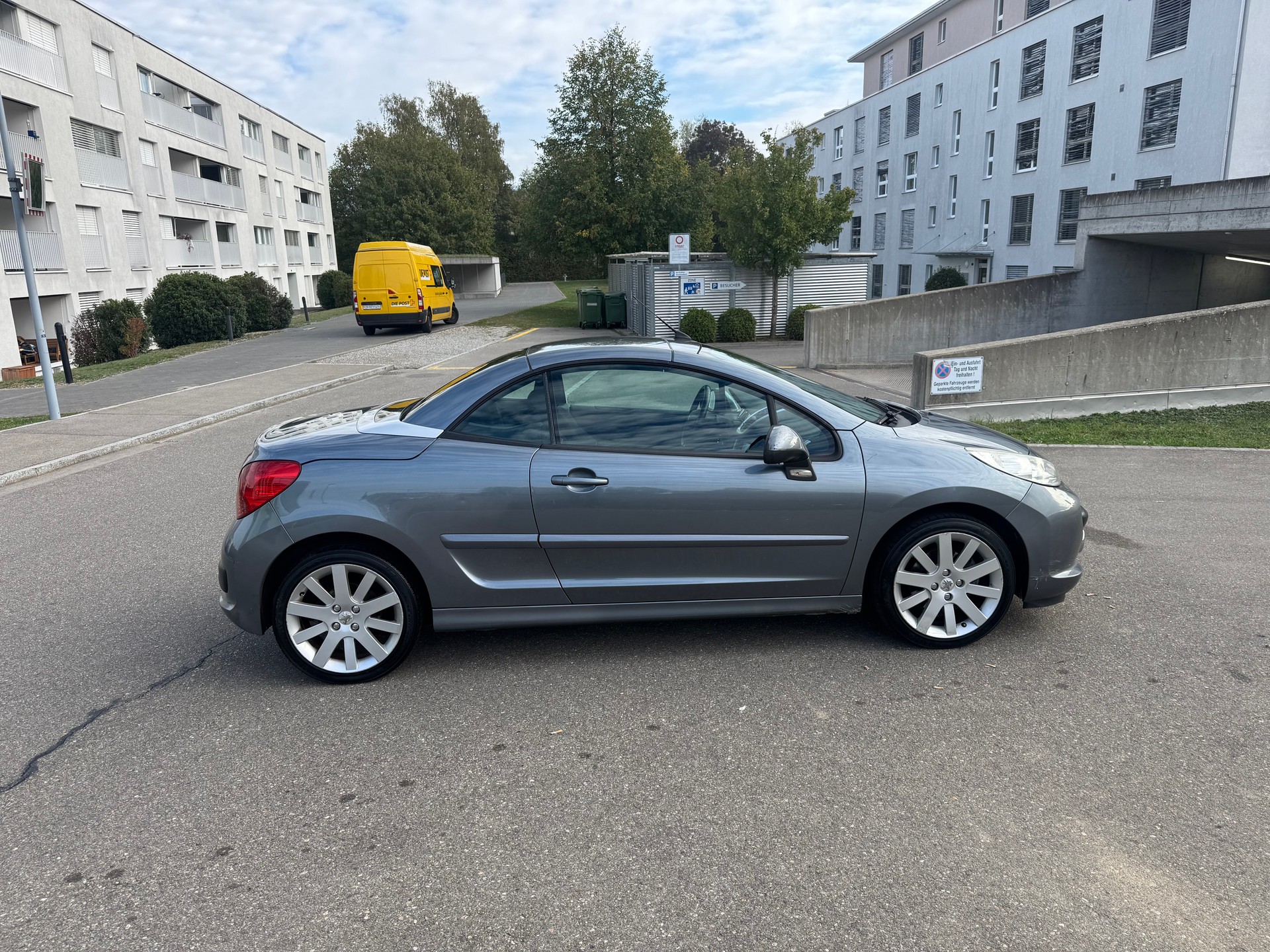 PEUGEOT 207 CC 1.6 16V Platinium Edition-image-3