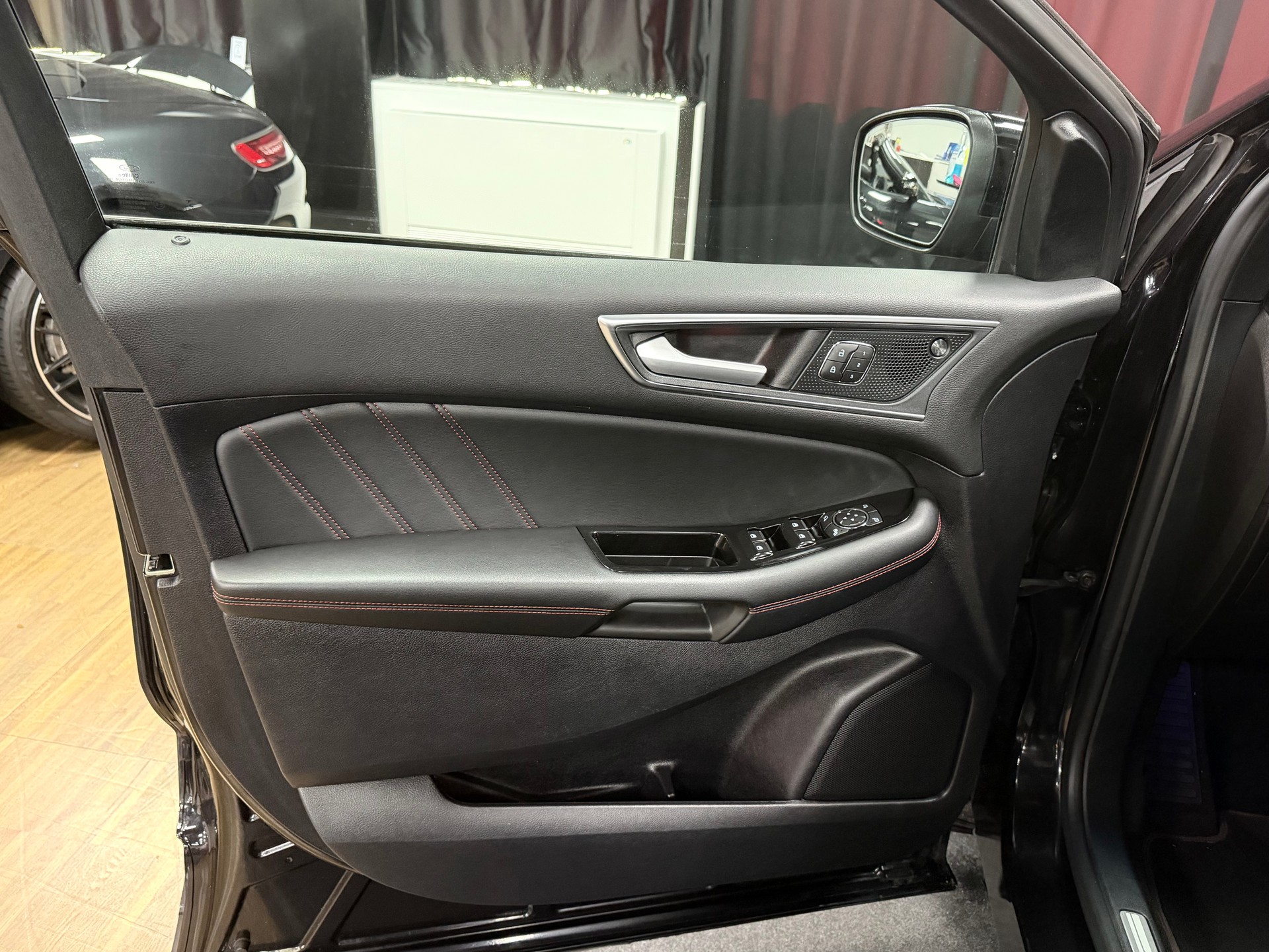 FORD Edge 2.0 EcoBlue ST-Line 4WD Automatic-image-14