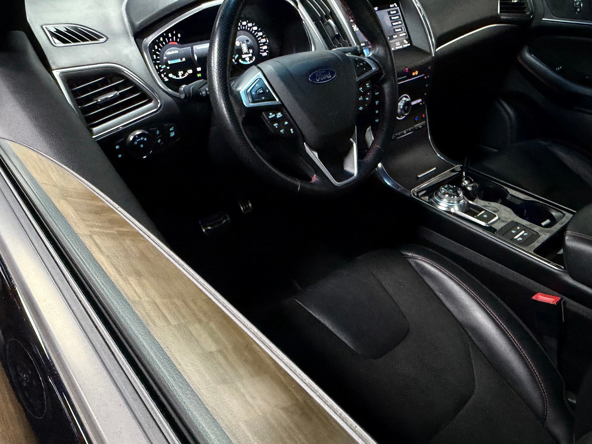 FORD Edge 2.0 EcoBlue ST-Line 4WD Automatic-image-13