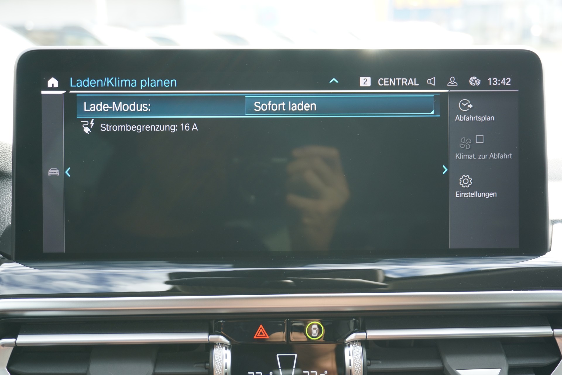 BMW X3 xDrive 30e-image-25