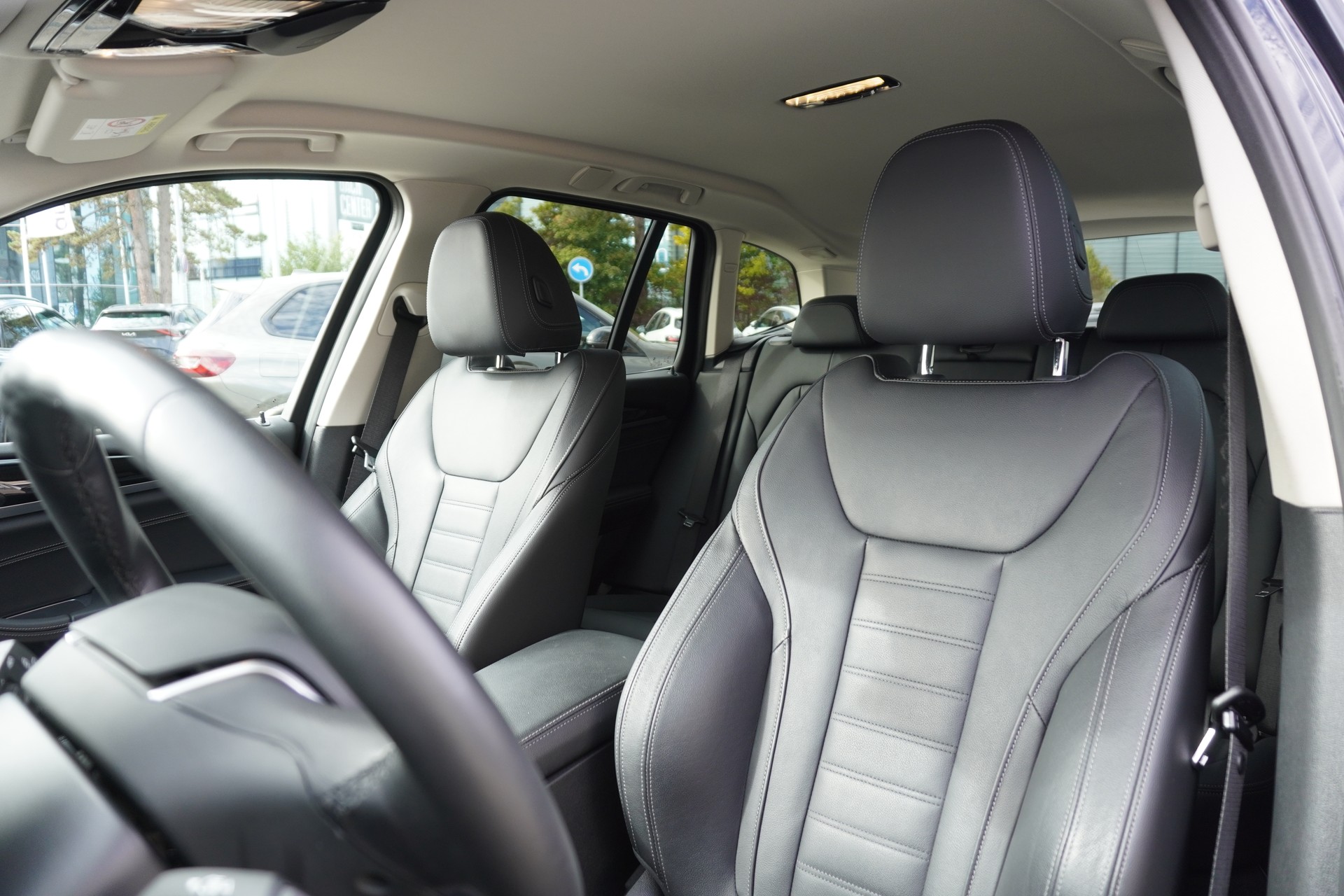 BMW X3 xDrive 30e-image-11