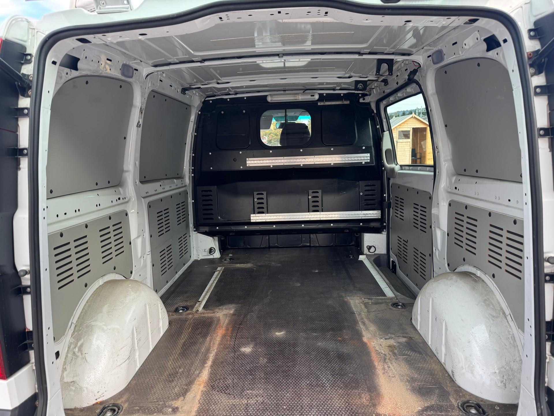 MERCEDES-BENZ Vito 111 CDI-image-3