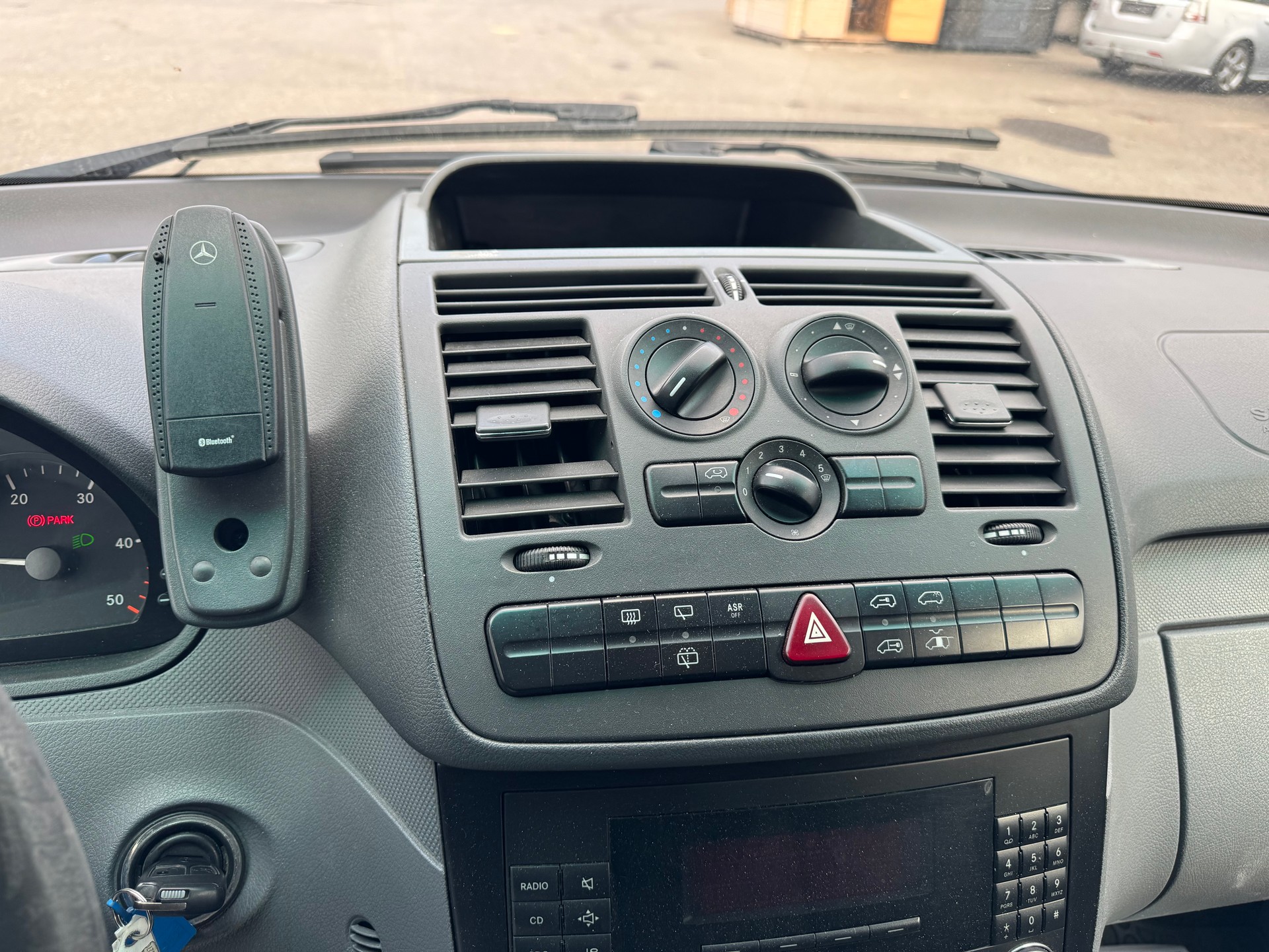 MERCEDES-BENZ Vito 111 CDI-image-10