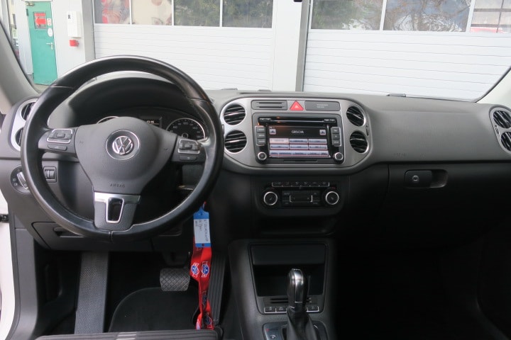VW Tiguan 2.0 TDI Sport&Style DSG-image-9