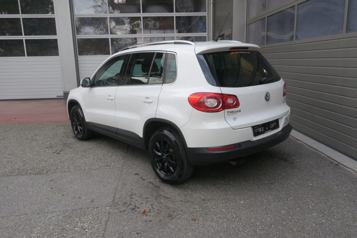 VW Tiguan 2.0 TDI Sport&Style DSG-image-4
