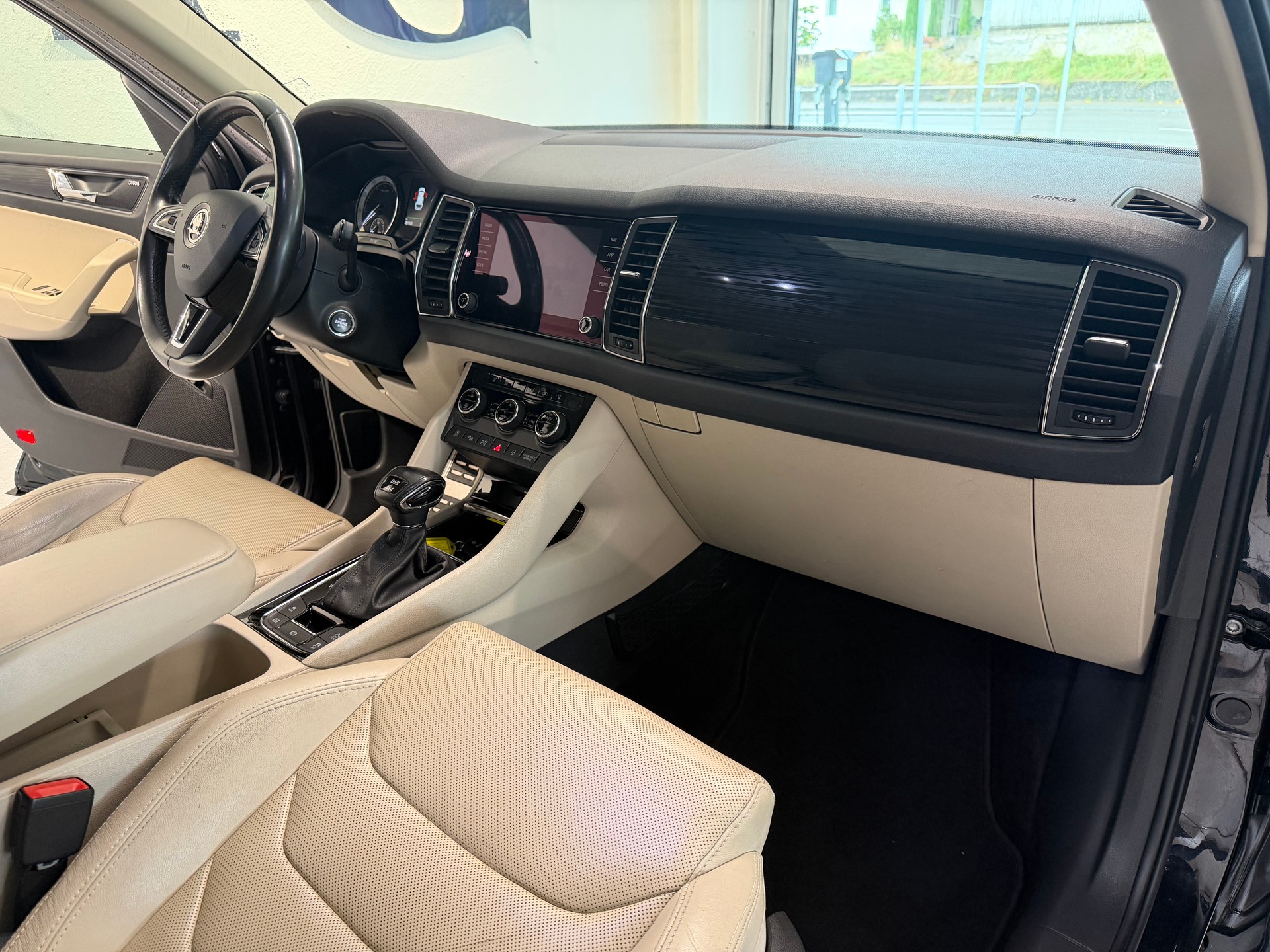 SKODA Kodiaq 2.0 TSI Style DSG 4x4-image-6