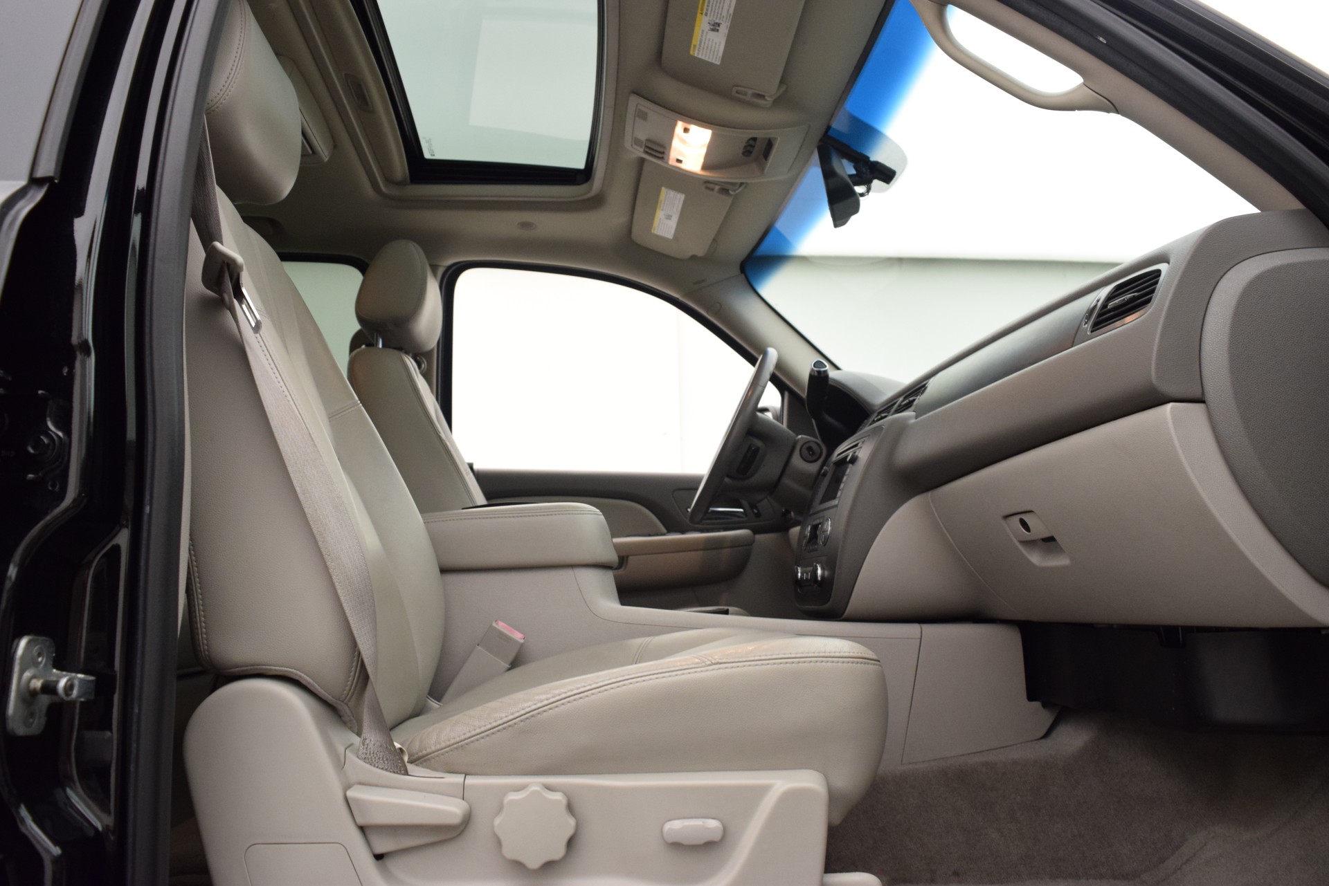 CHEVROLET Tahoe 6.0 Hybrid-image-13