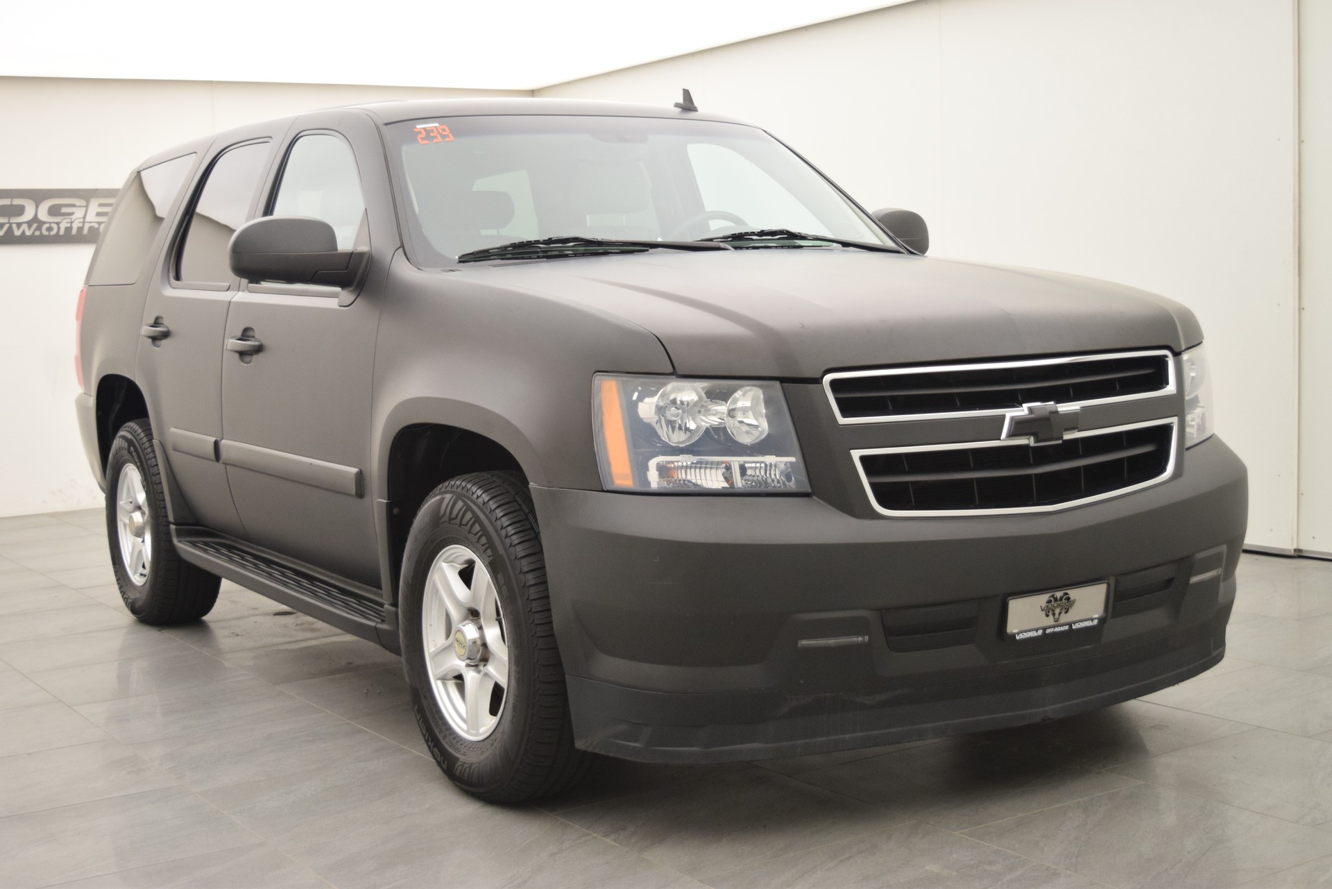 CHEVROLET Tahoe 6.0 Hybrid-image-2