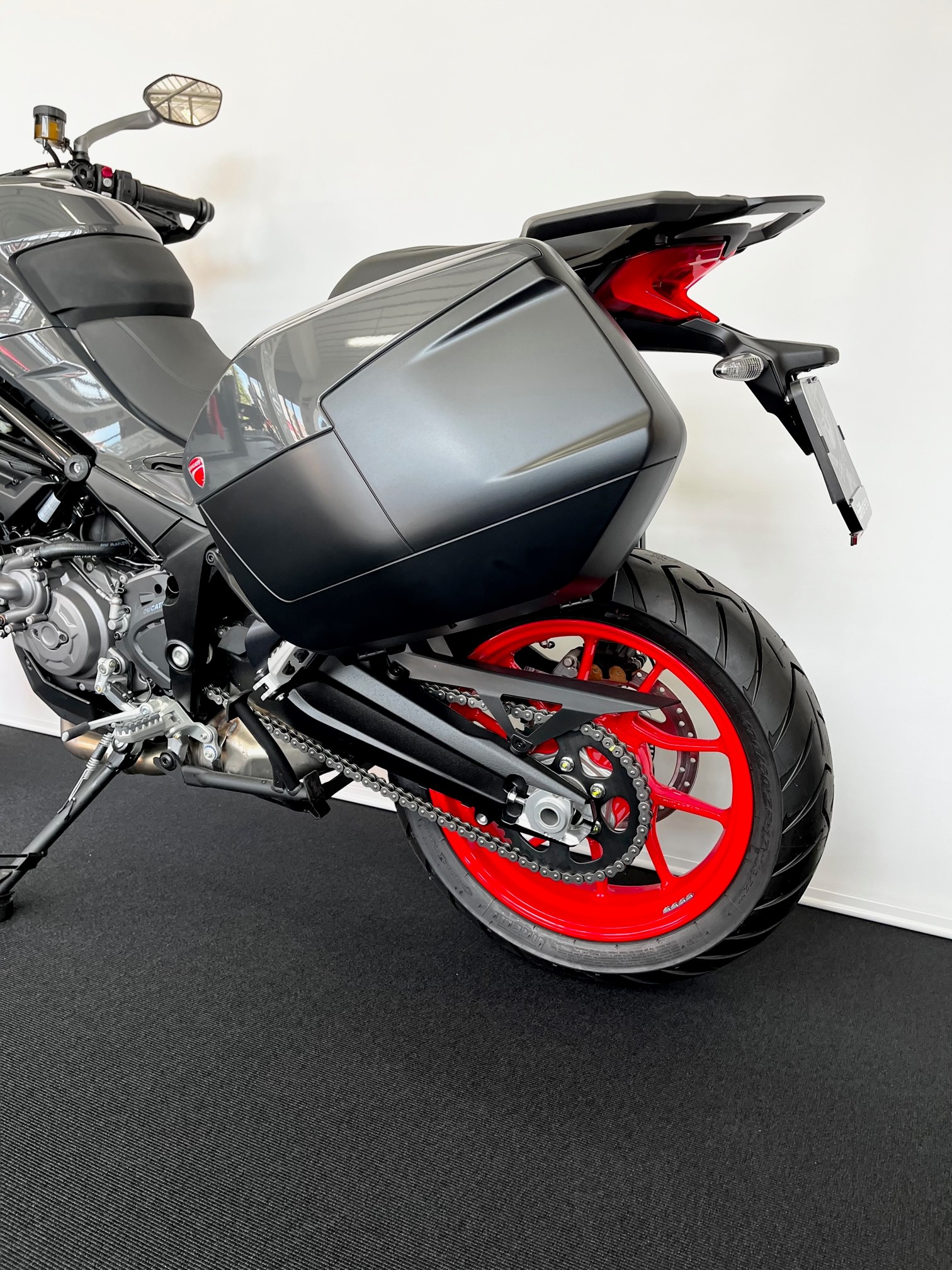 DUCATI Multistrada V2 S Touring-image-5