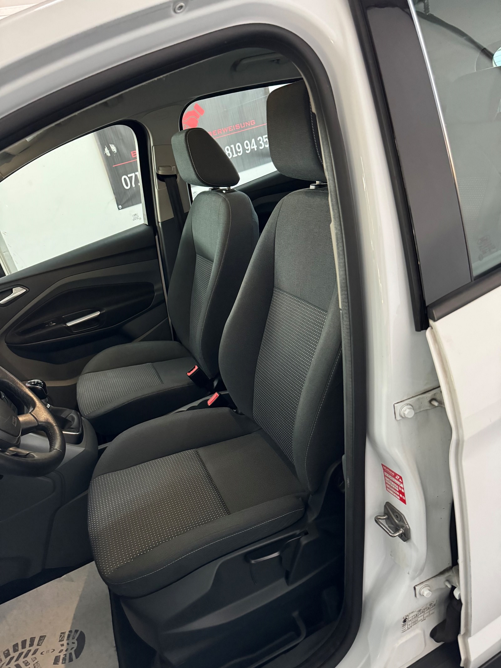FORD C-Max 1.6 SCTi Carving-image-12