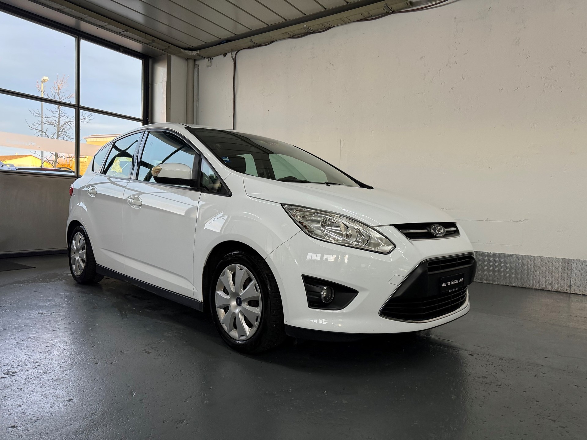 FORD C-Max 1.6 SCTi Carving-showroom-element-1