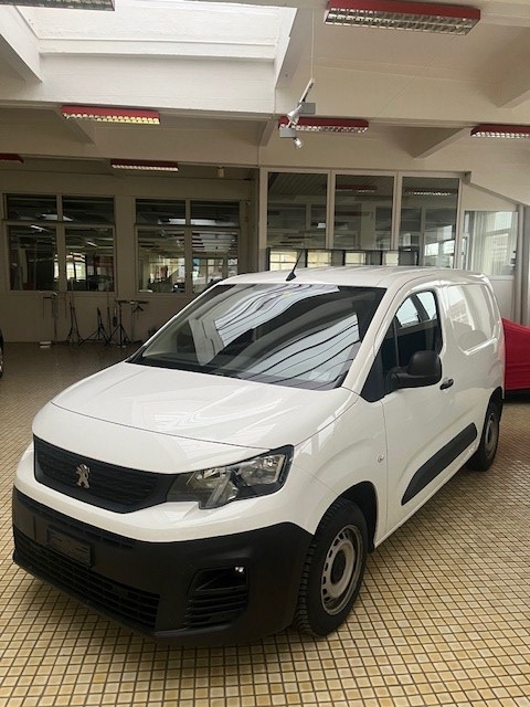 PEUGEOT Partner 1.2 Pure Tech s/s Premium 650kg-image-4