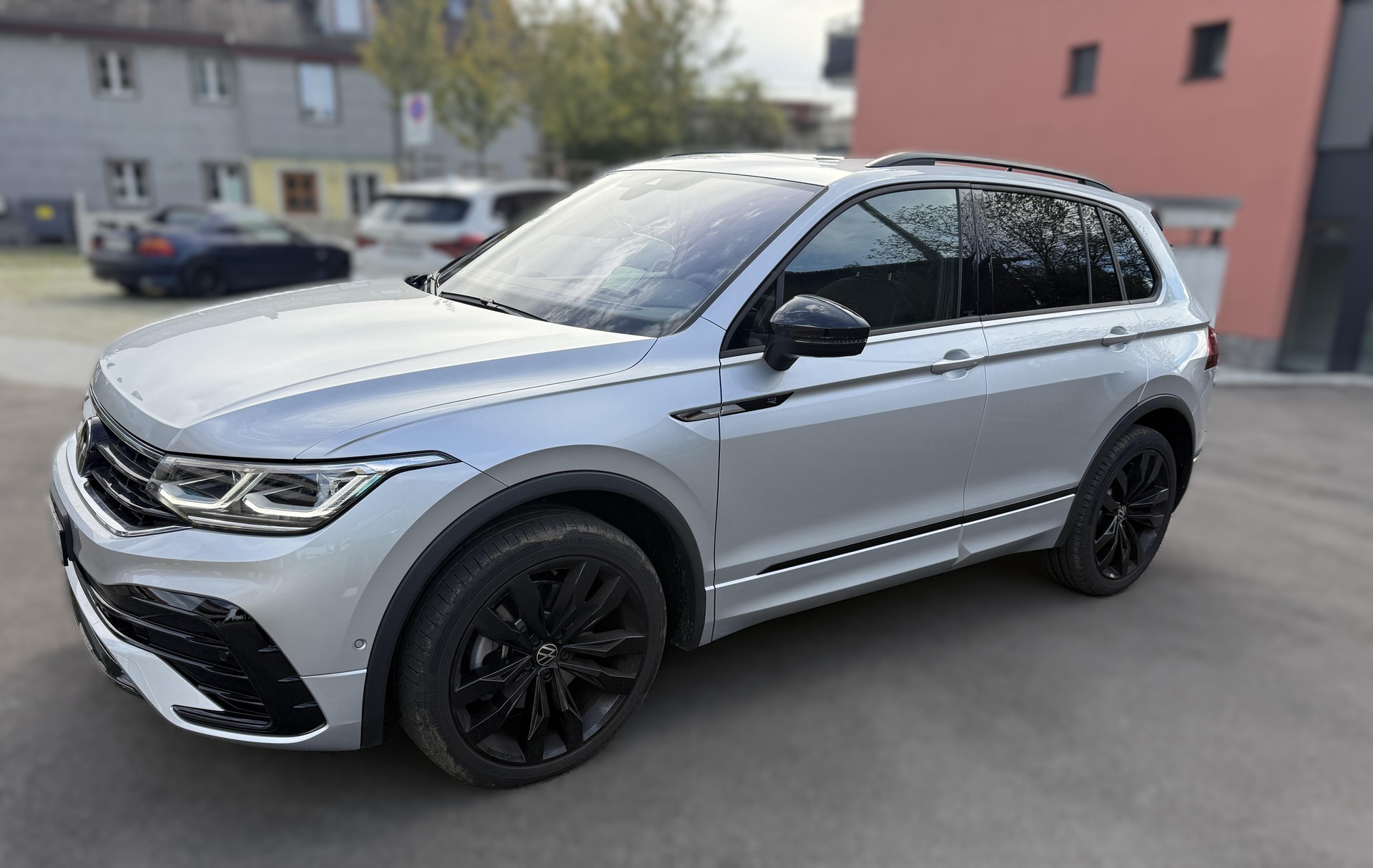 VW Tiguan 2.0TSI R-Line 4Motion DSG-image-1