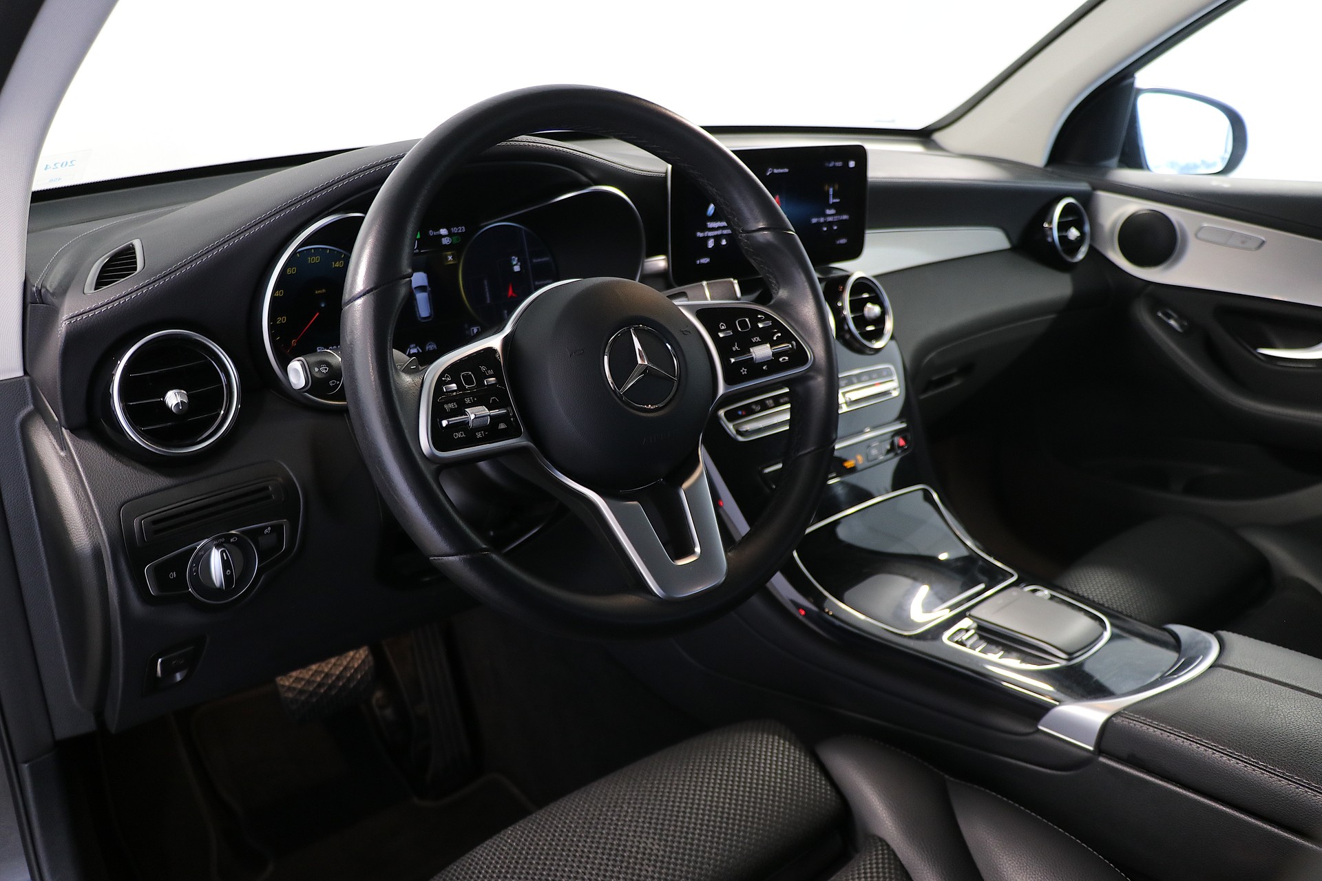 MERCEDES-BENZ GLC 300 de 4Matic 9G-Tronic-image-7