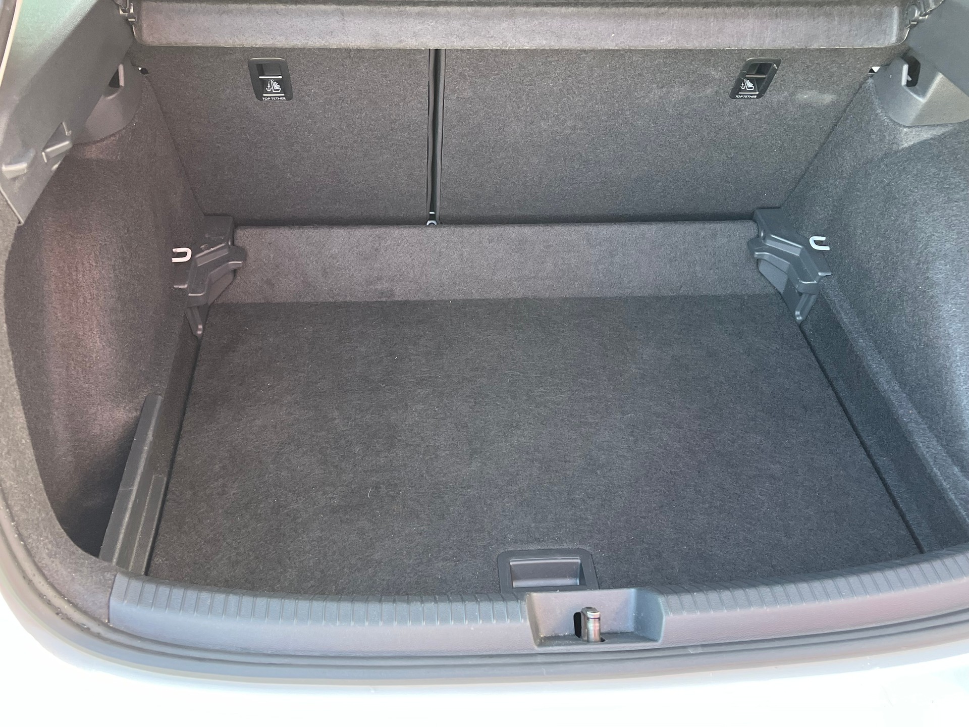 VW Taigo 1.0 TSI Life DSG-image-10