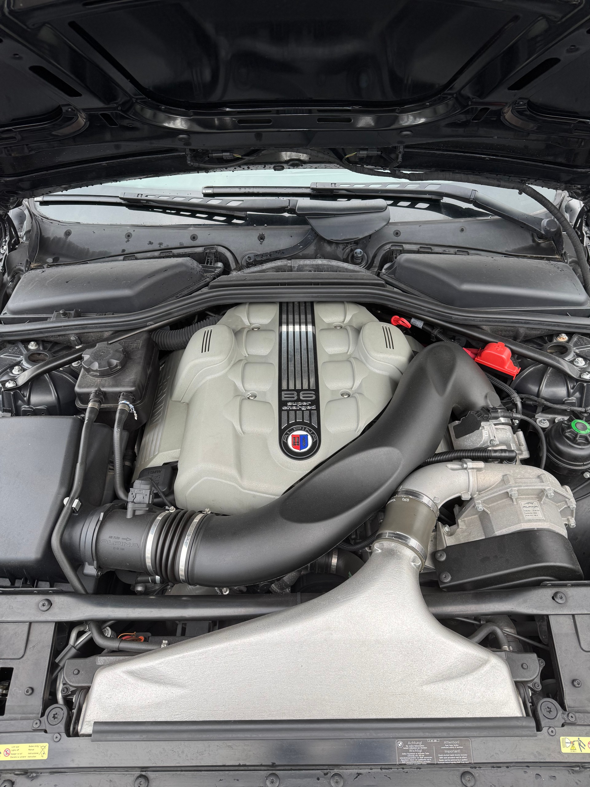 BMW-ALPINA B6 4.4 V8 Coupé-image-11
