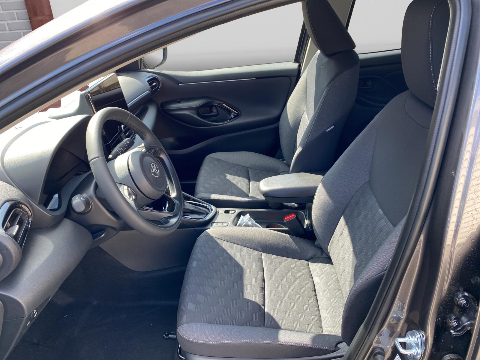TOYOTA Yaris 1.5 VVT-i HSD Trend-image-7