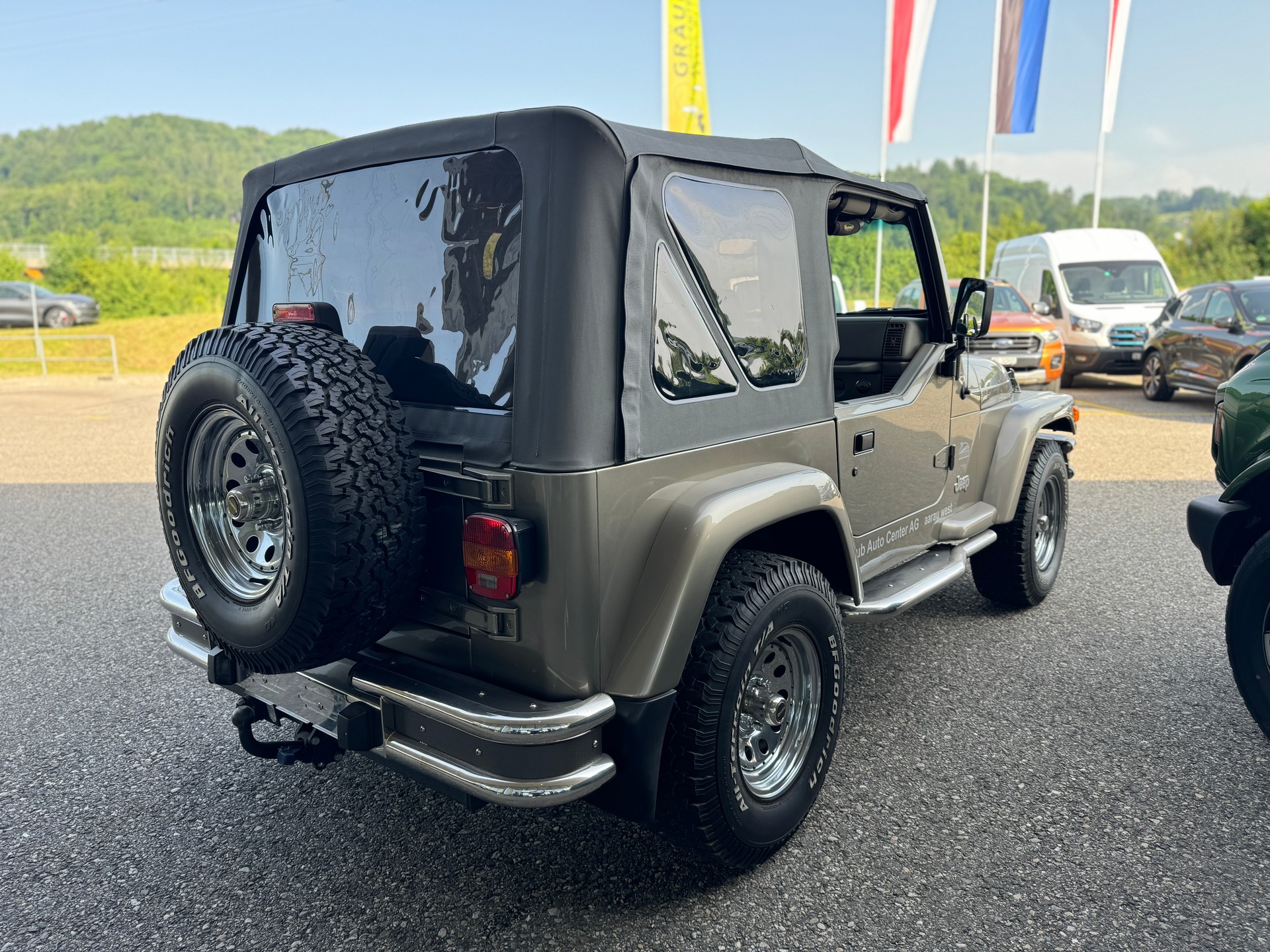 JEEP Wrangler 4.0 Sahara Hardtop-image-10