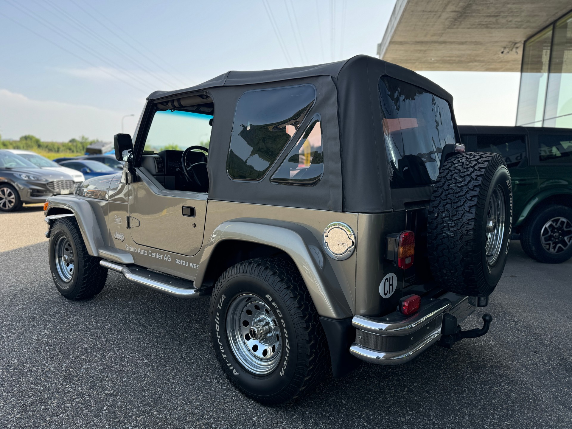 JEEP Wrangler 4.0 Sahara Hardtop-image-8