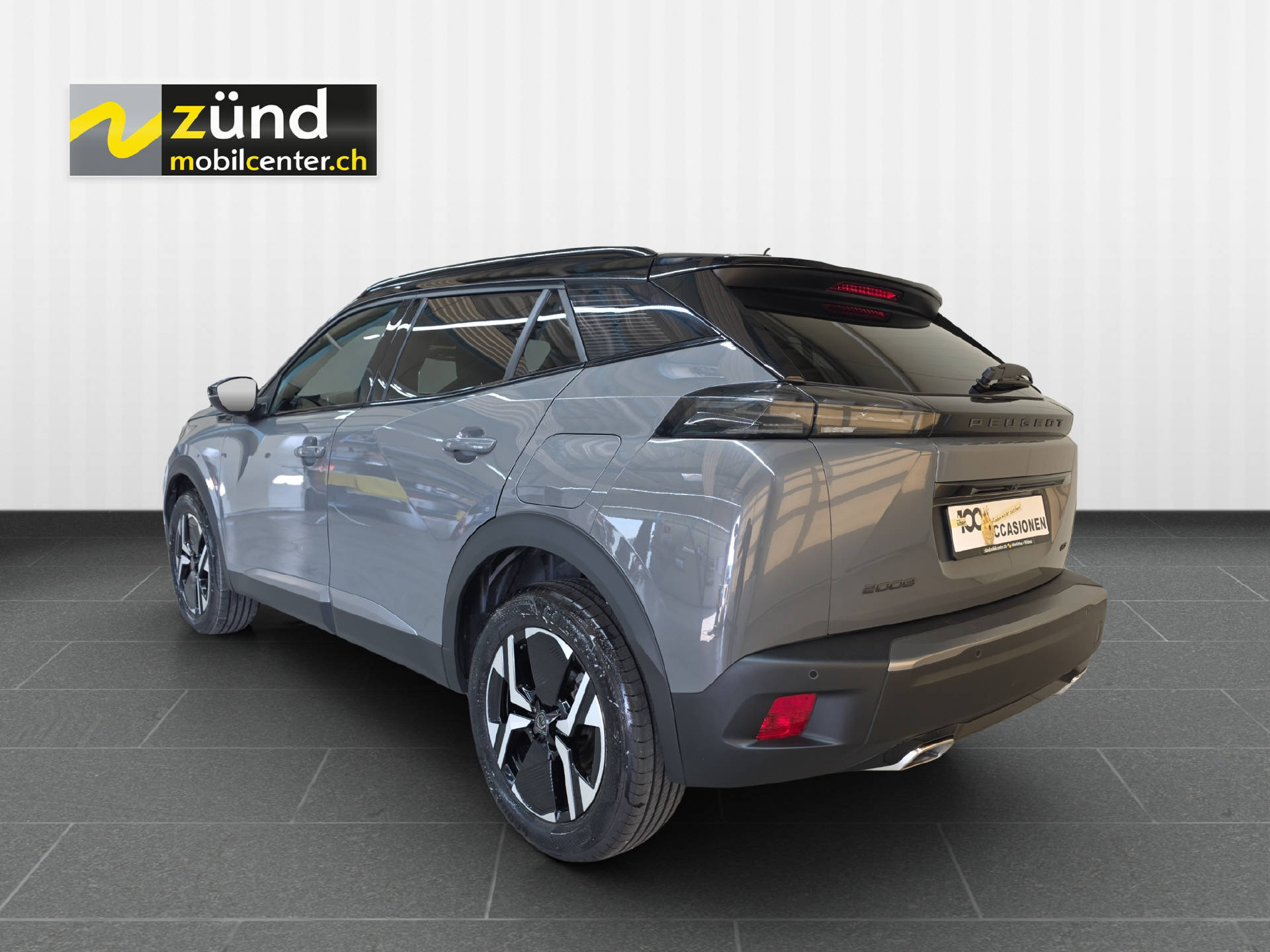 PEUGEOT 2008 1.2 PureTech 130 GT-image-2