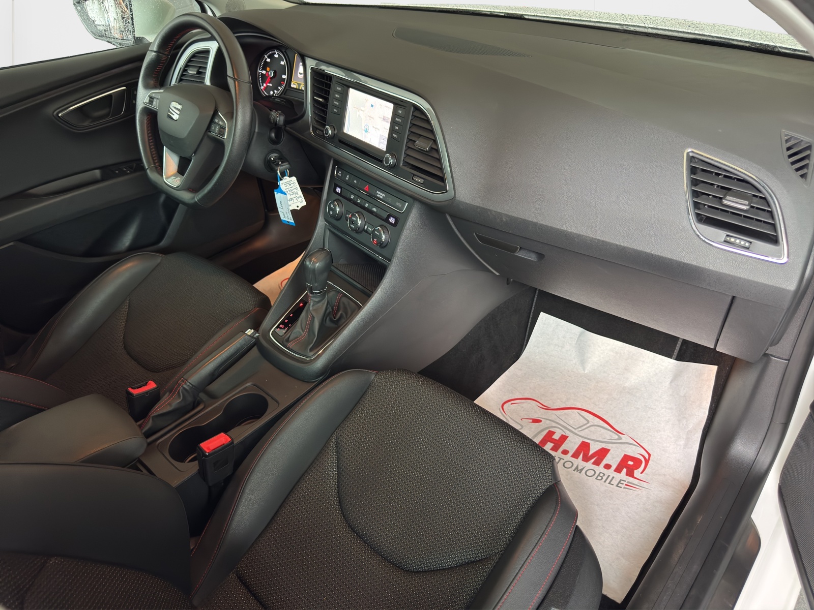 SEAT Leon 2.0 TDI FR Line DSG-image-10