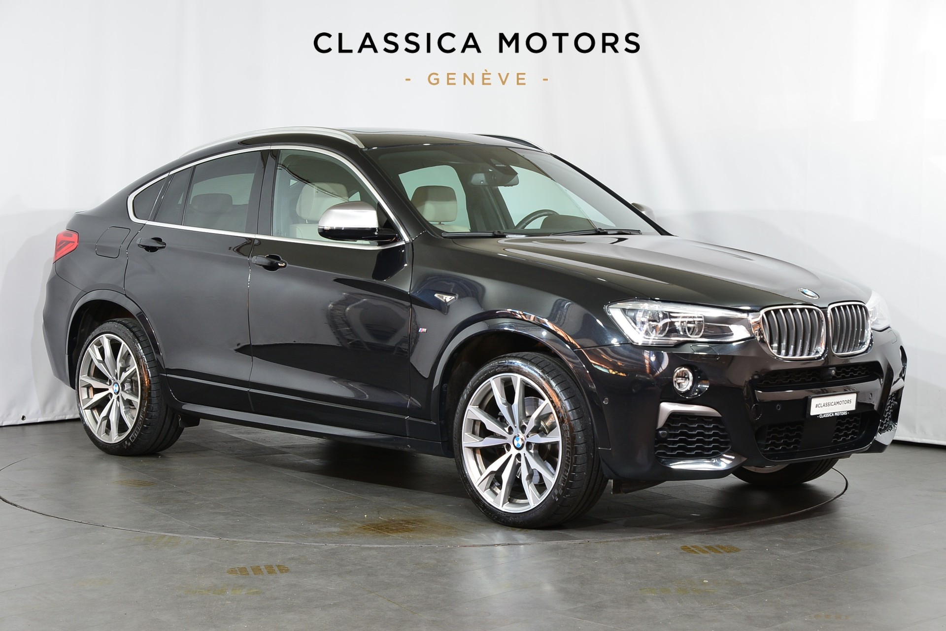 BMW X4 M 40i Steptronic-showroom-element-1