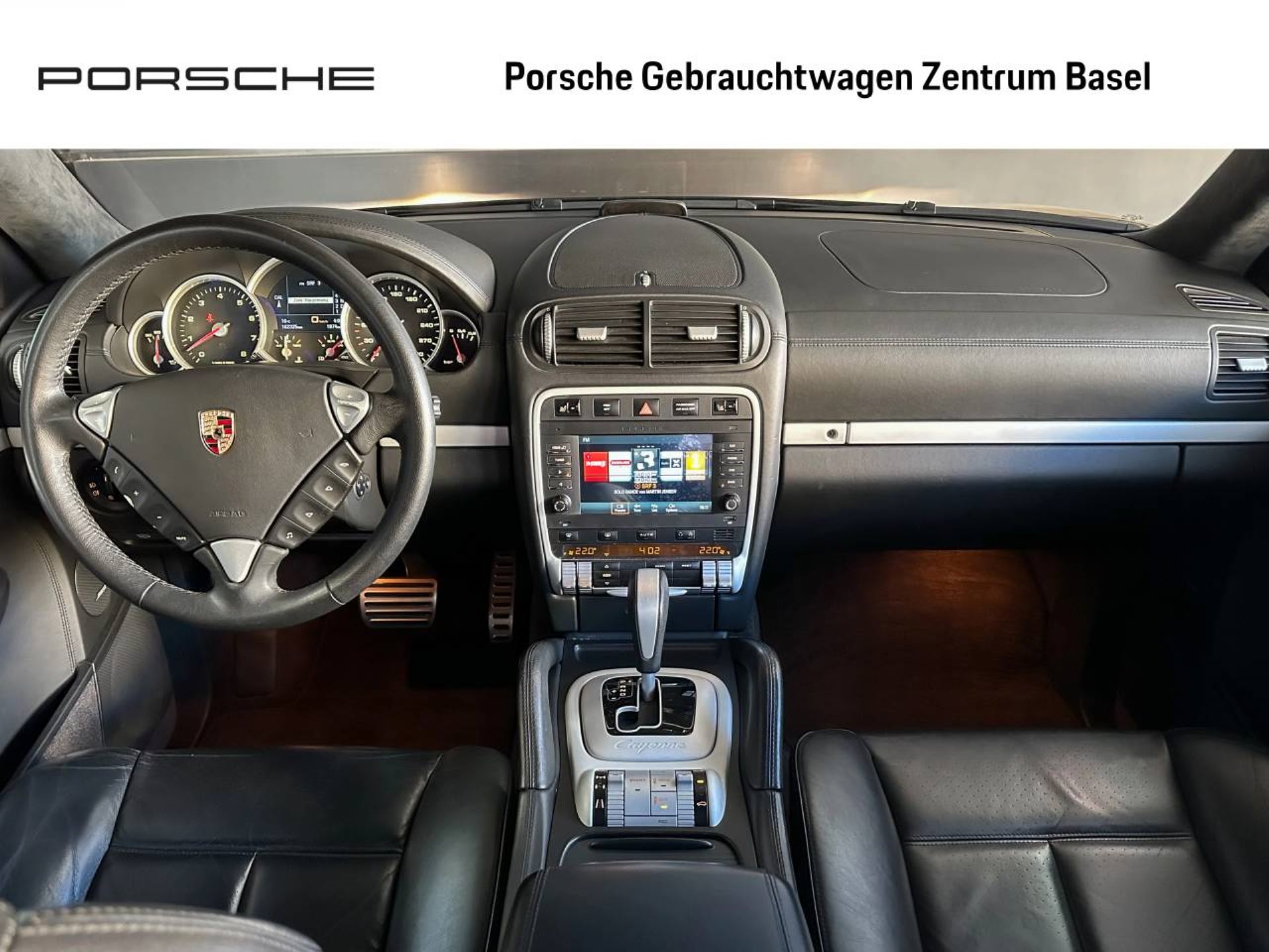 PORSCHE Cayenne Turbo-image-3