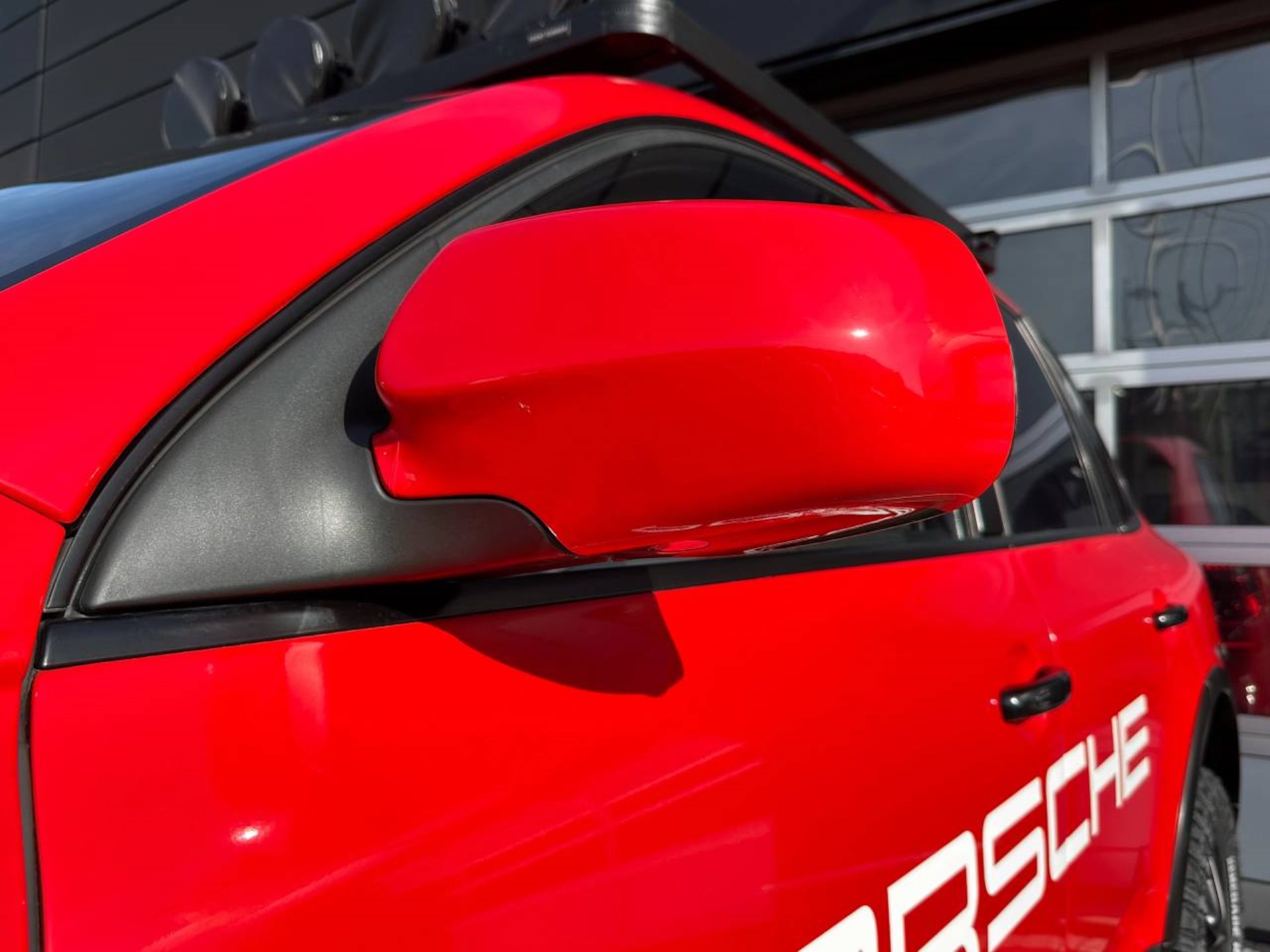 PORSCHE Cayenne Turbo-image-26