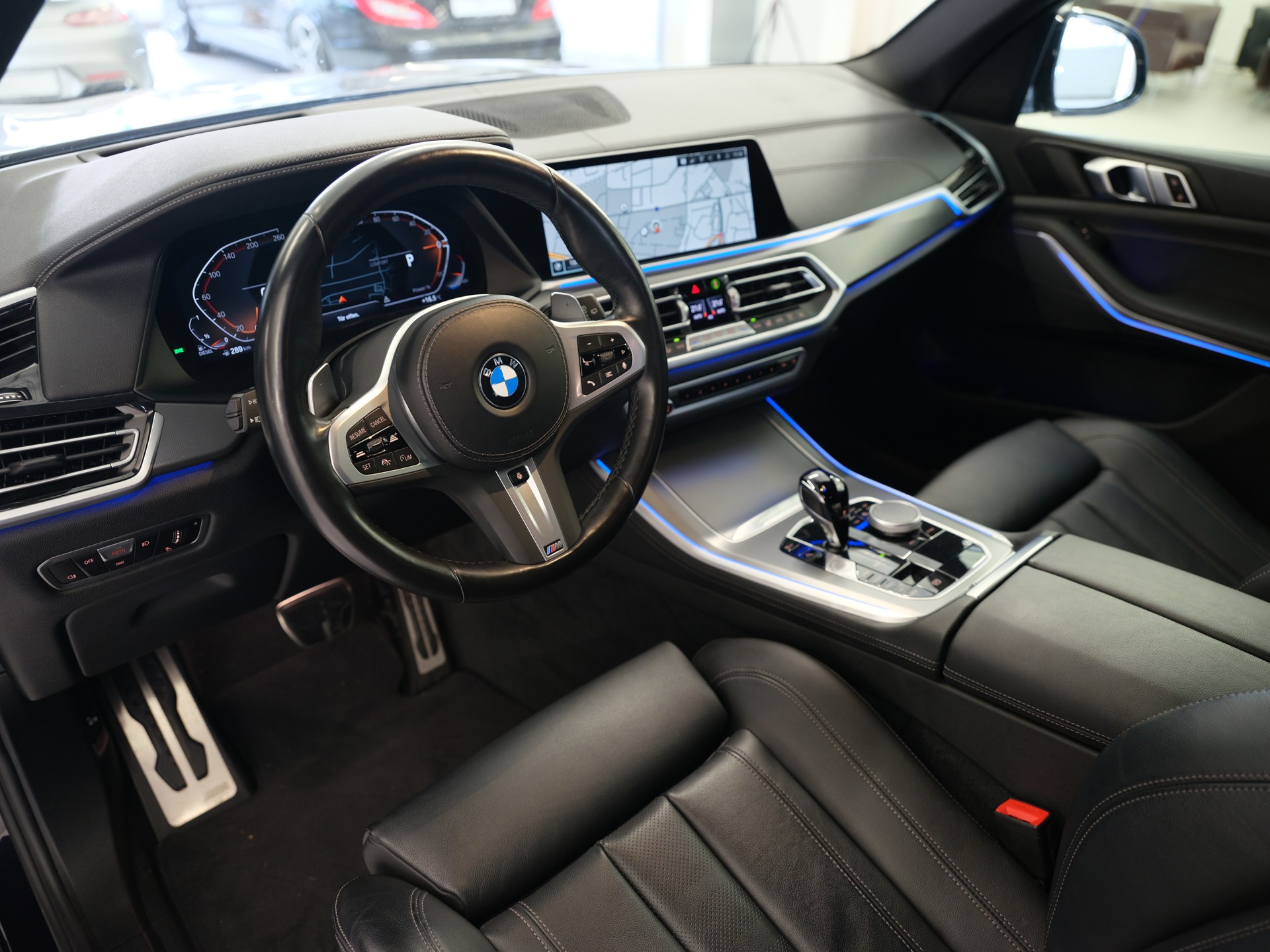 BMW X5 xDrive 48V 30d M Sport Steptronic-image-13