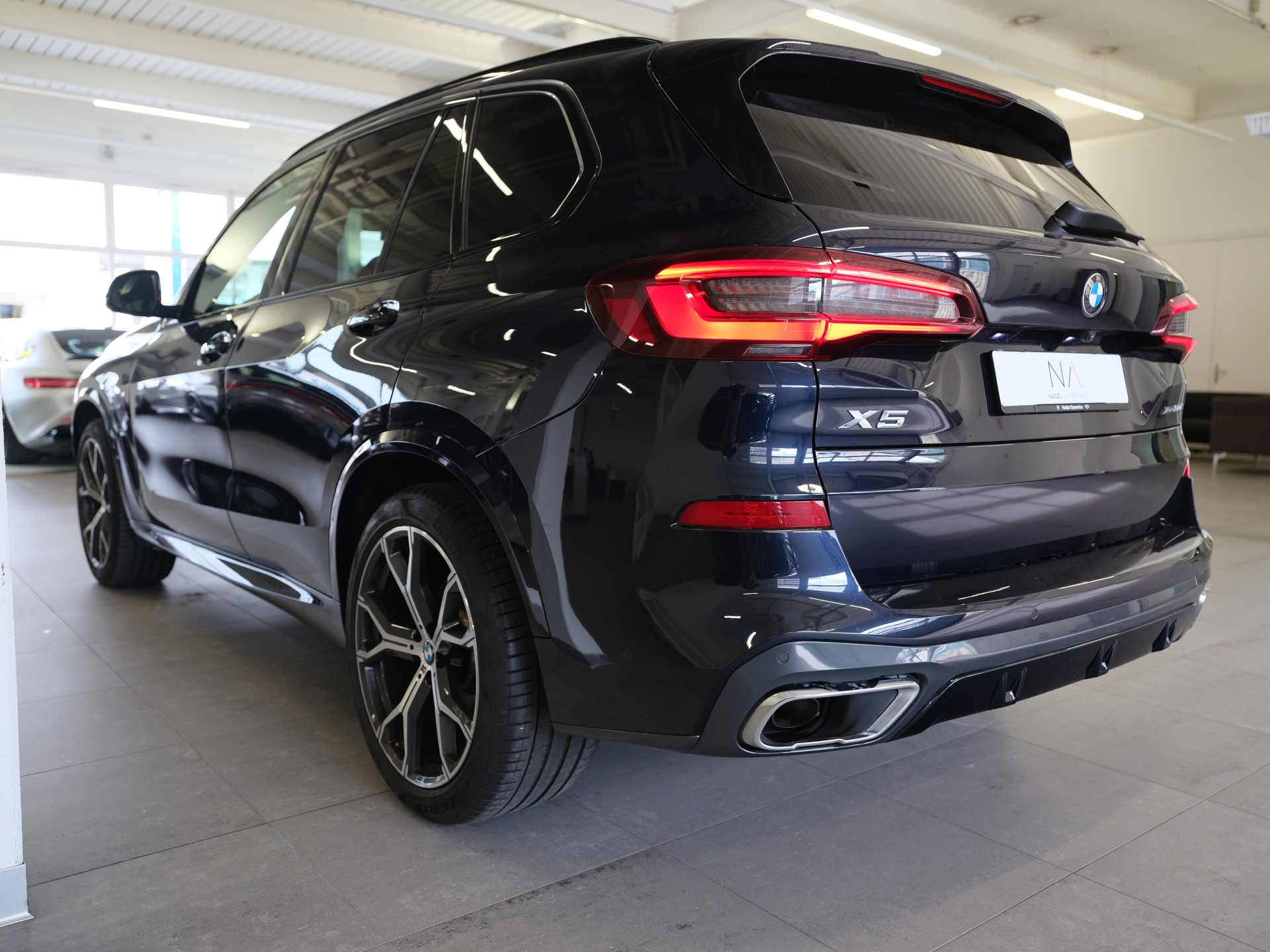 BMW X5 xDrive 48V 30d M Sport Steptronic-image-4