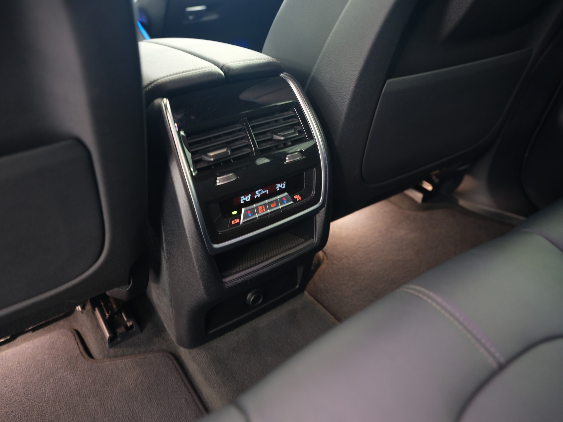BMW X5 xDrive 48V 30d M Sport Steptronic-image-22