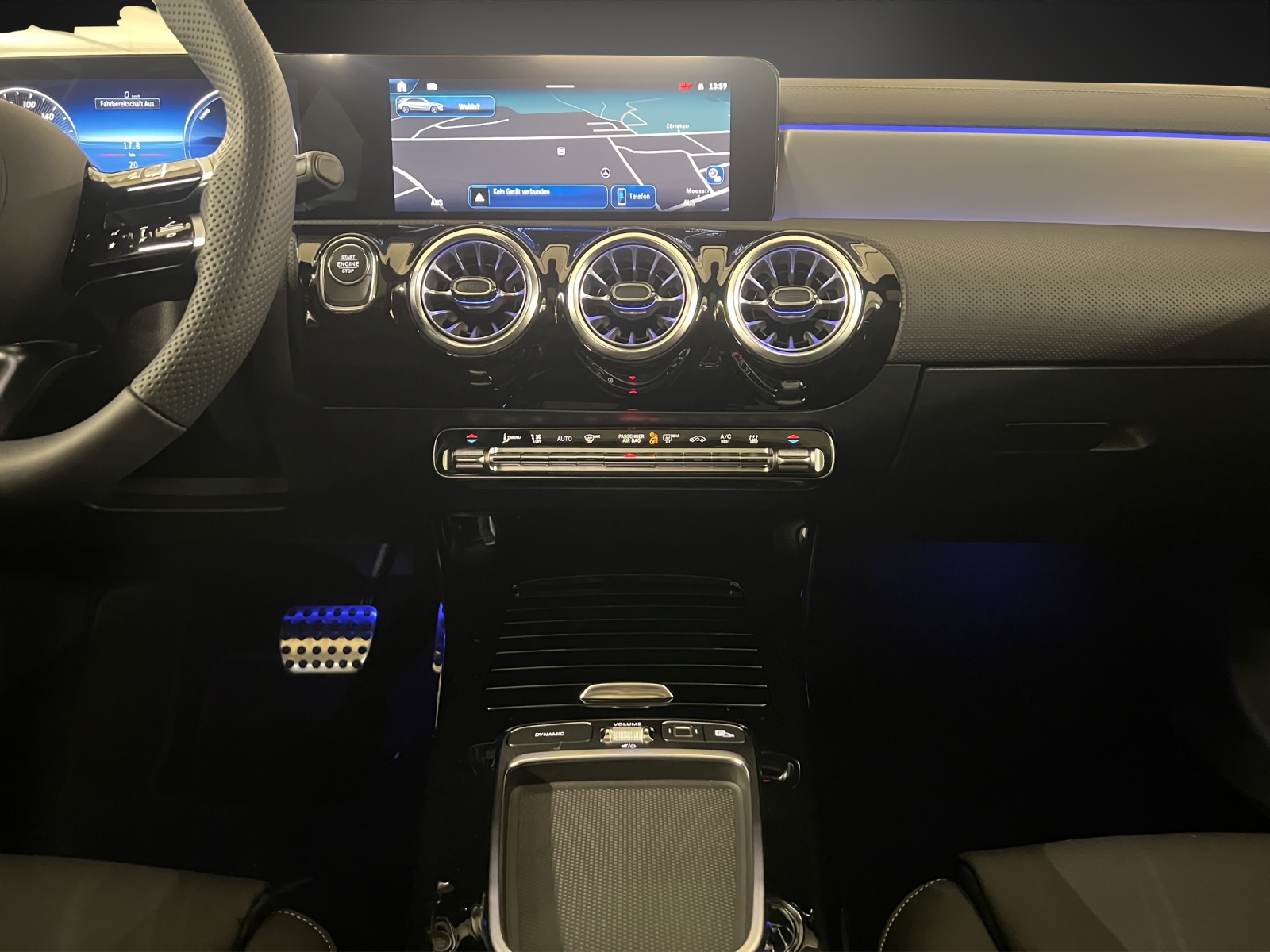 MERCEDES-BENZ A 250 e EQ Star 8G-DCT-image-9