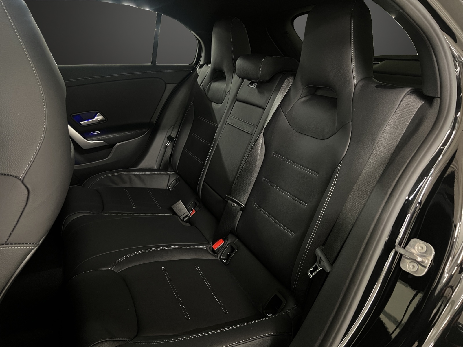 MERCEDES-BENZ A 250 e EQ Star 8G-DCT-image-14