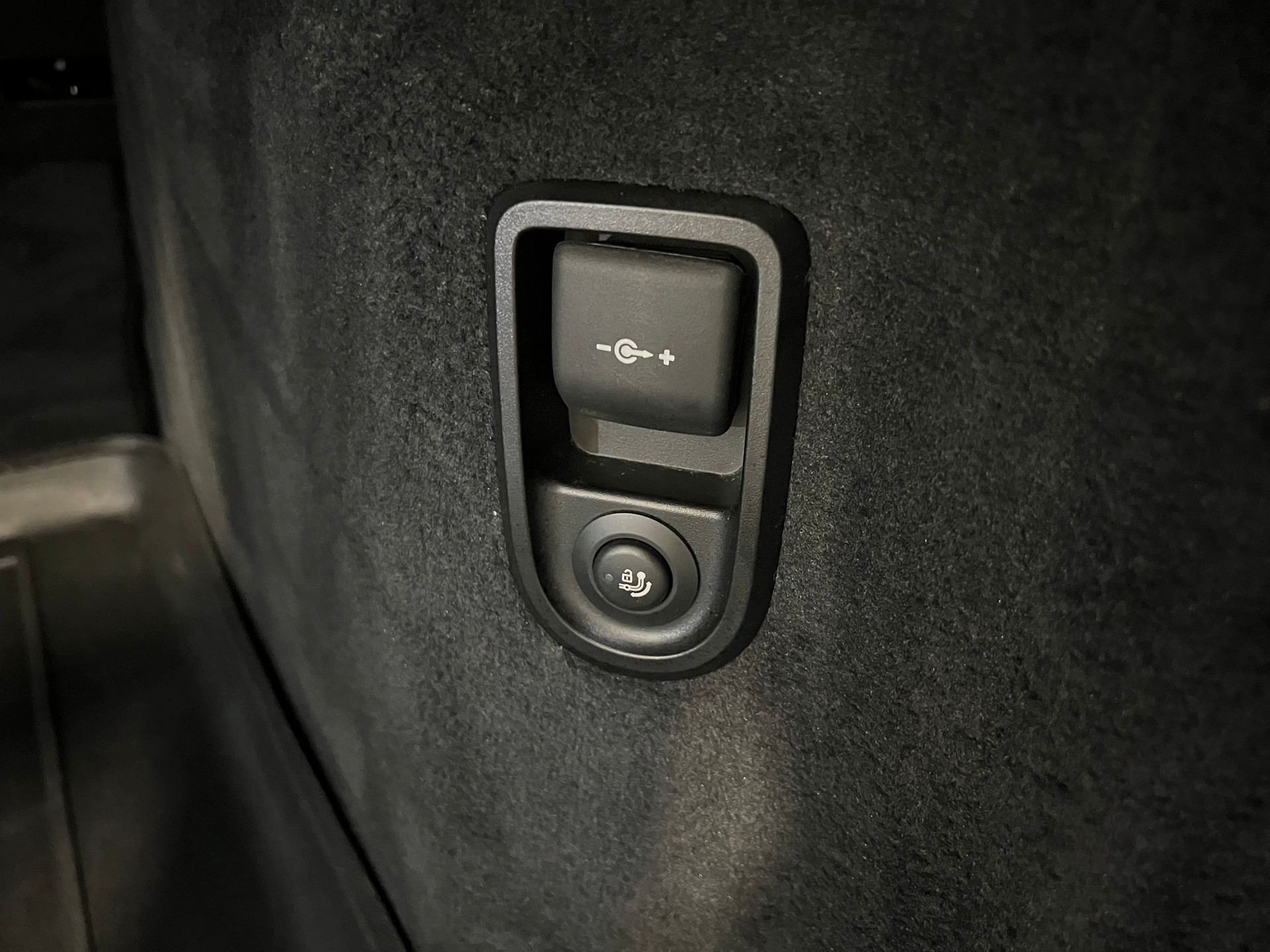BMW 520d xDrive Touring Sport Line Steptronic-image-29
