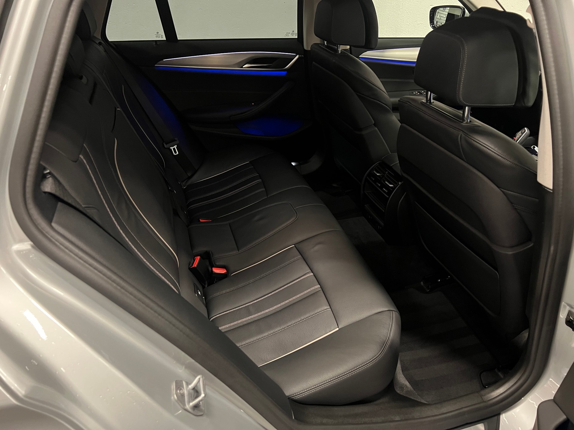 BMW 520d xDrive Touring Sport Line Steptronic-image-21