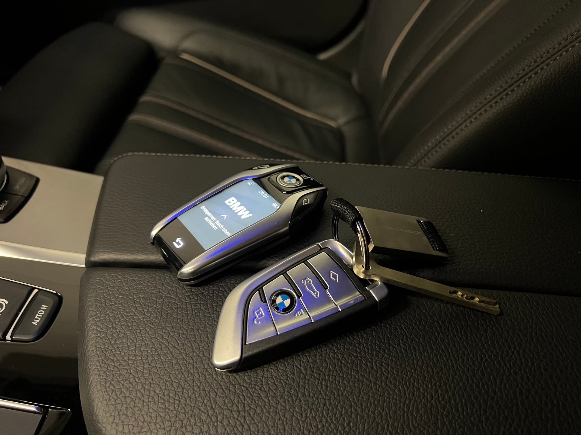 BMW 520d xDrive Touring Sport Line Steptronic-image-27