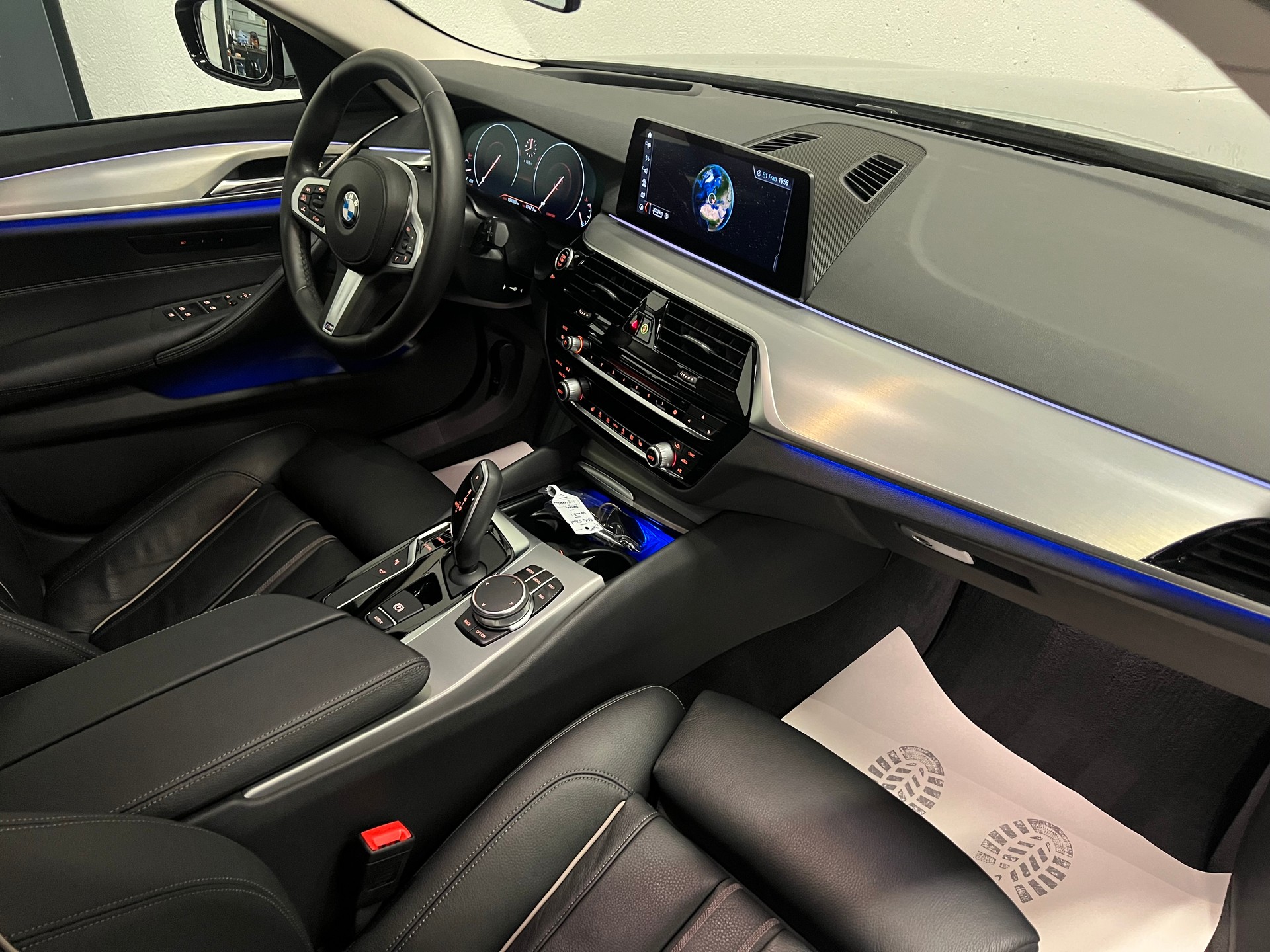 BMW 520d xDrive Touring Sport Line Steptronic-image-19
